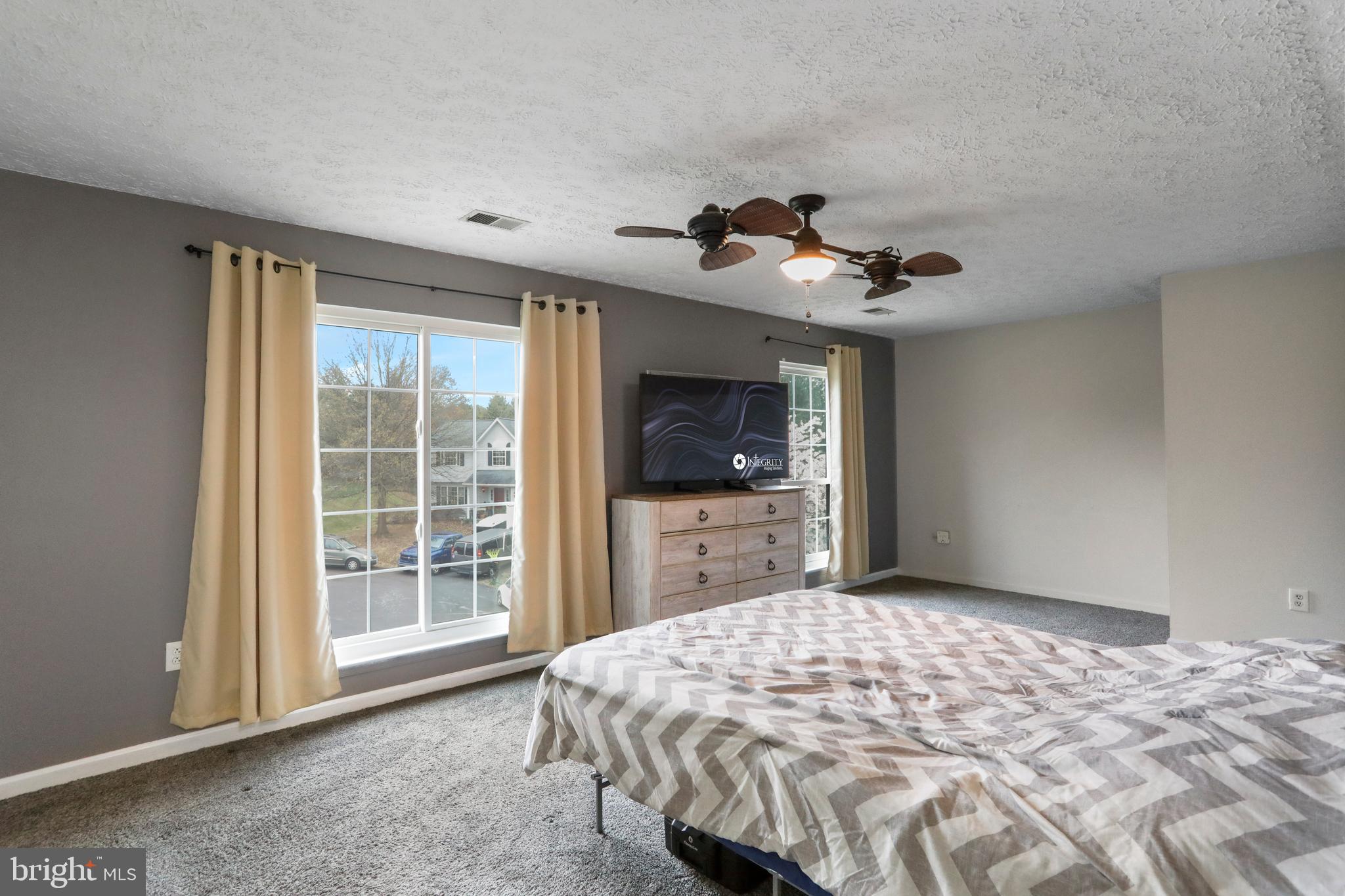 APPLE RIDGE - Residential