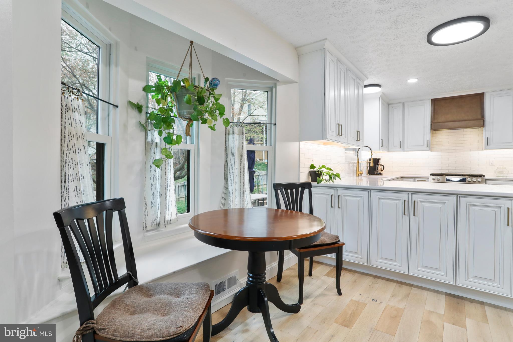 APPLE RIDGE - Residential