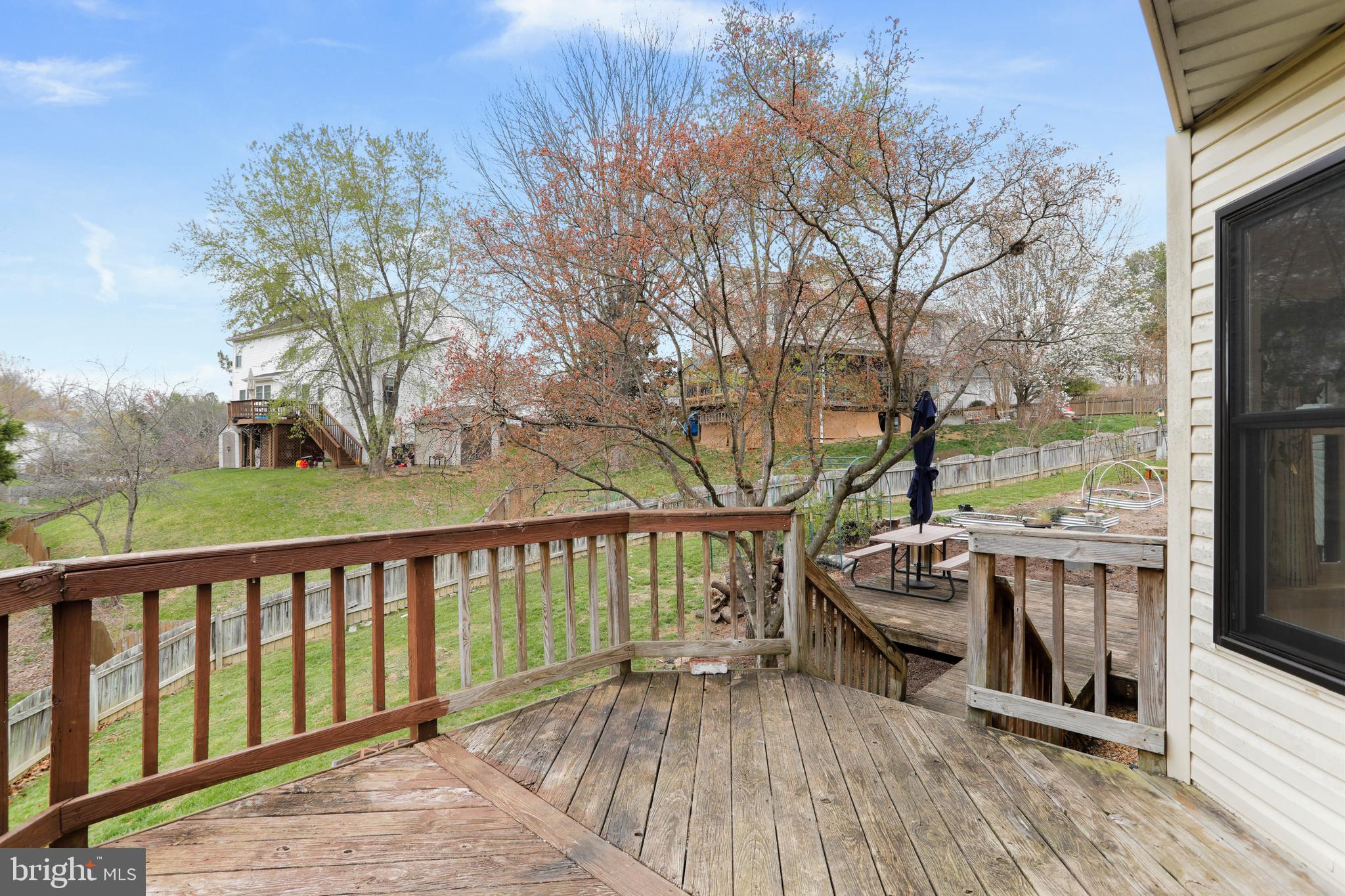 APPLE RIDGE - Residential