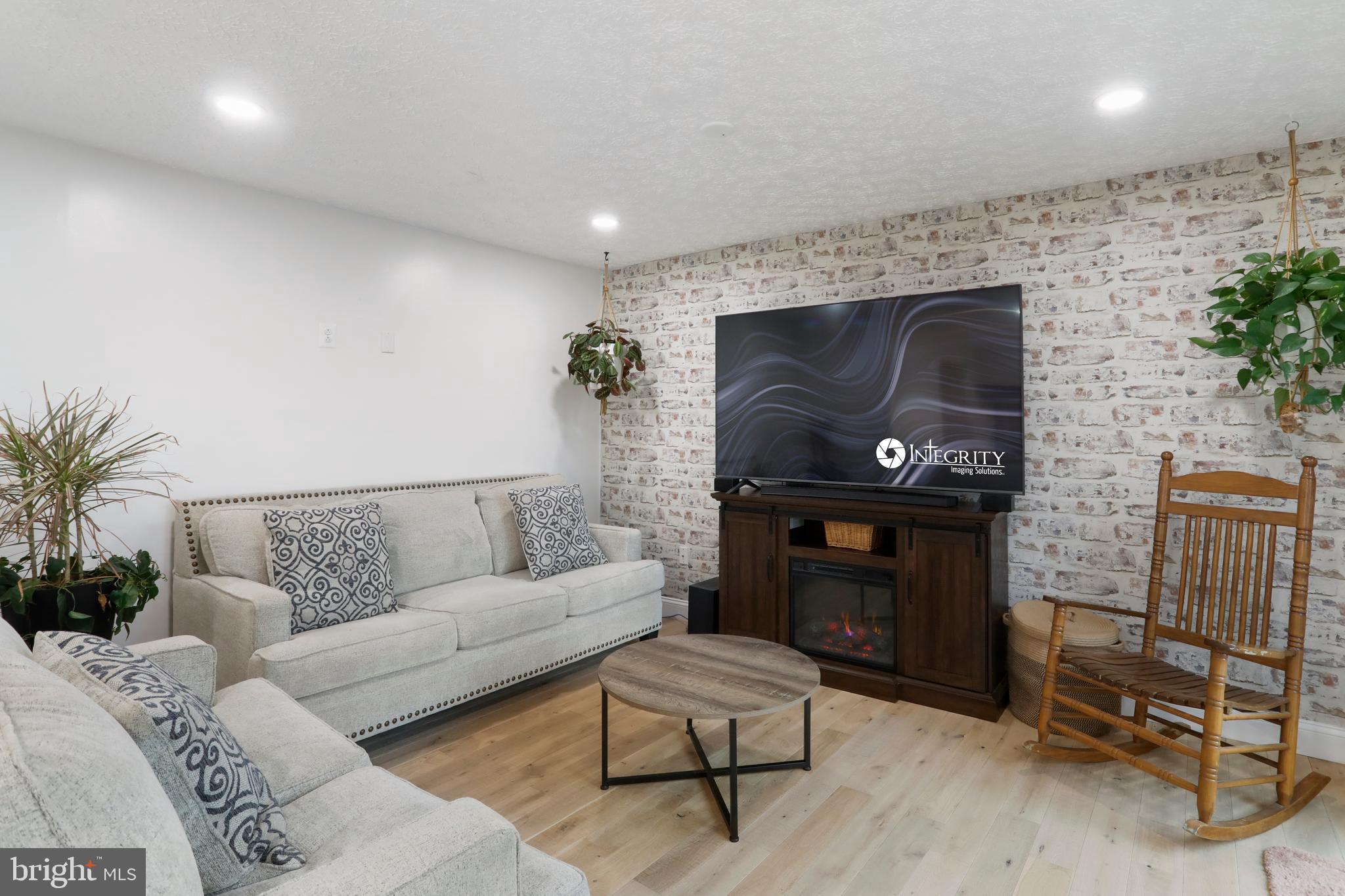 APPLE RIDGE - Residential