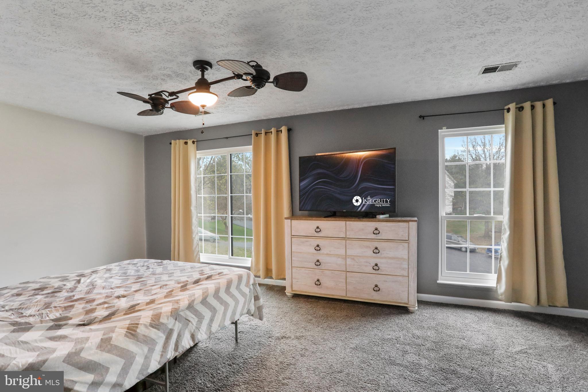 APPLE RIDGE - Residential