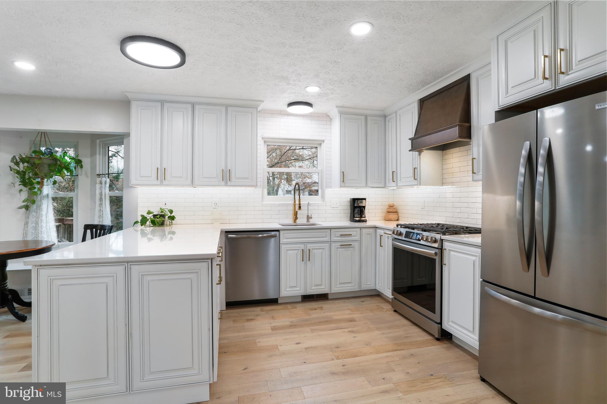 APPLE RIDGE - Residential