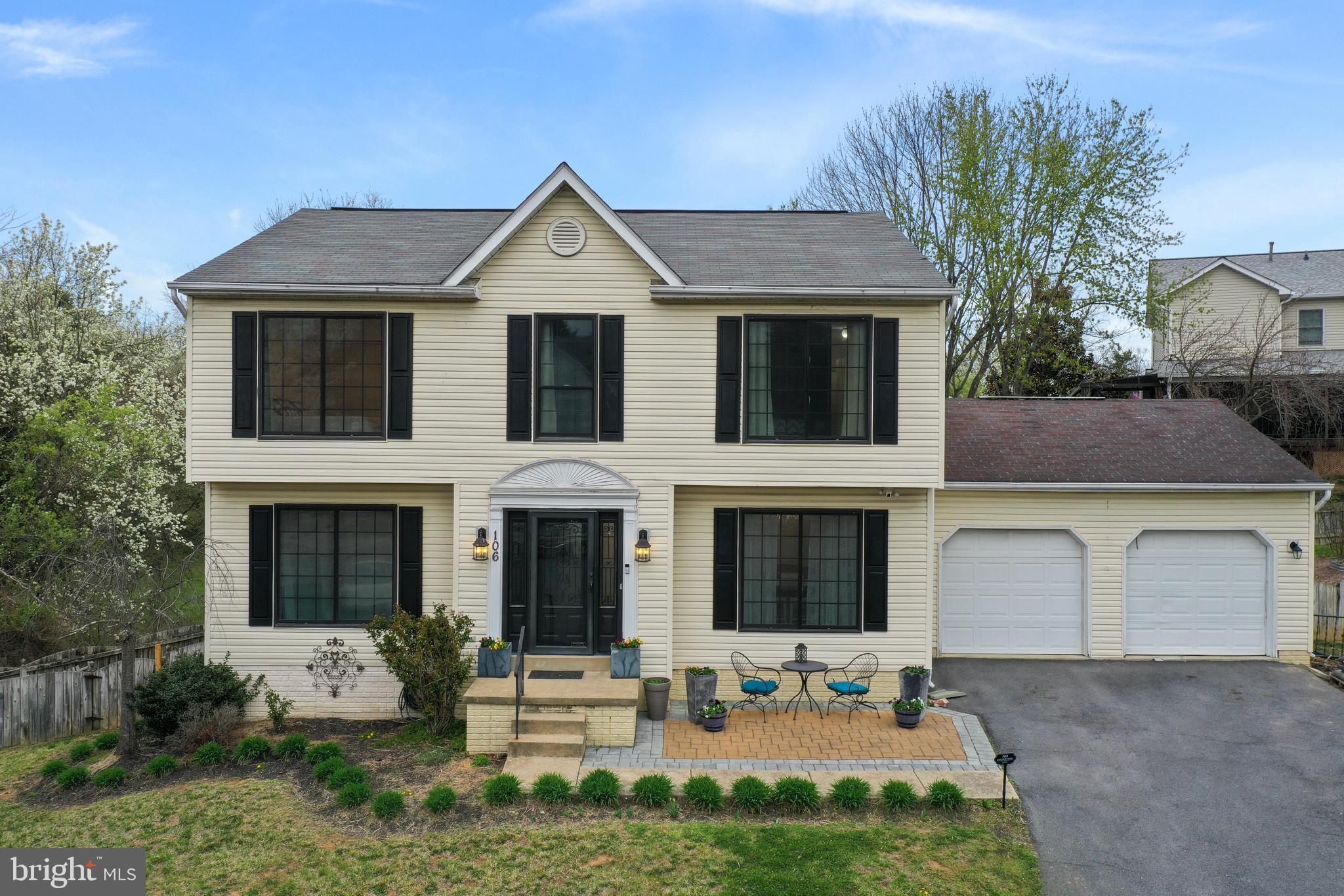 APPLE RIDGE - Residential