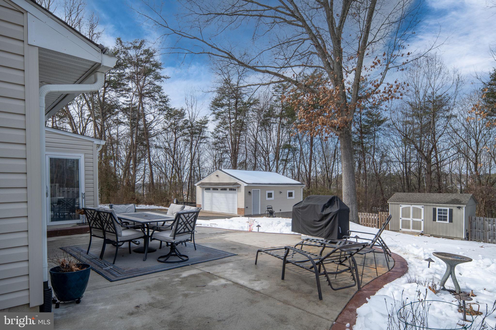 THE MEADOWS - Residential