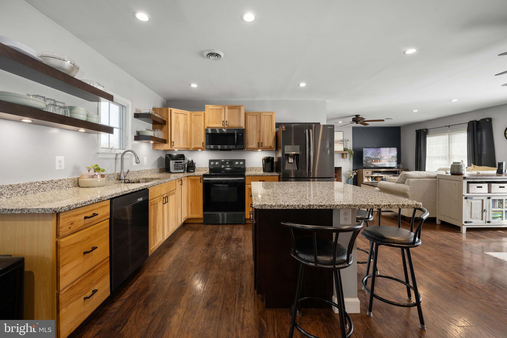 THE MEADOWS - Residential