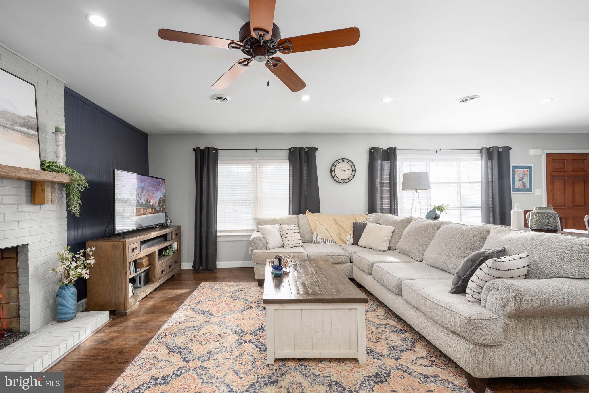 THE MEADOWS - Residential