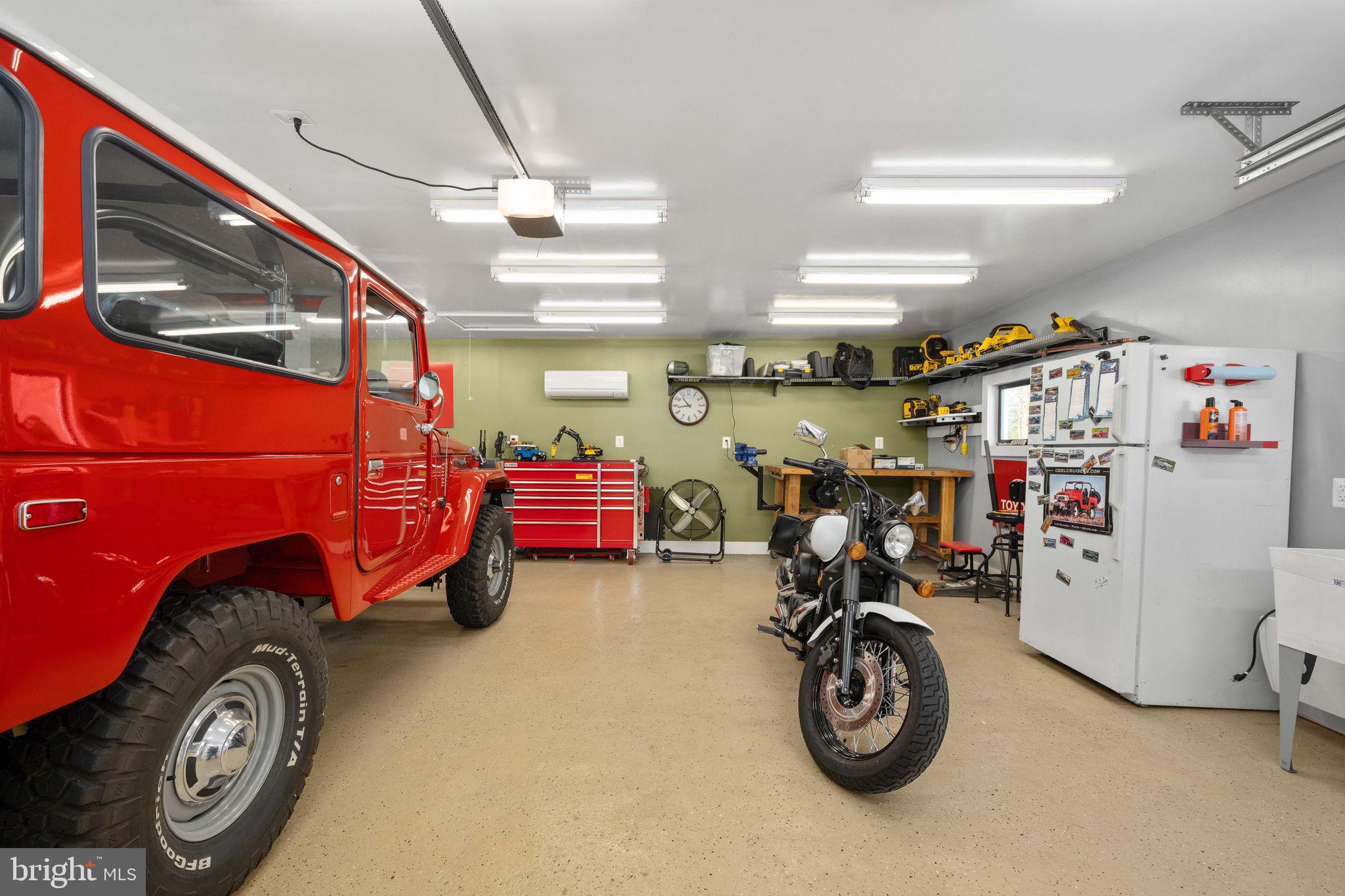 THE MEADOWS - Residential