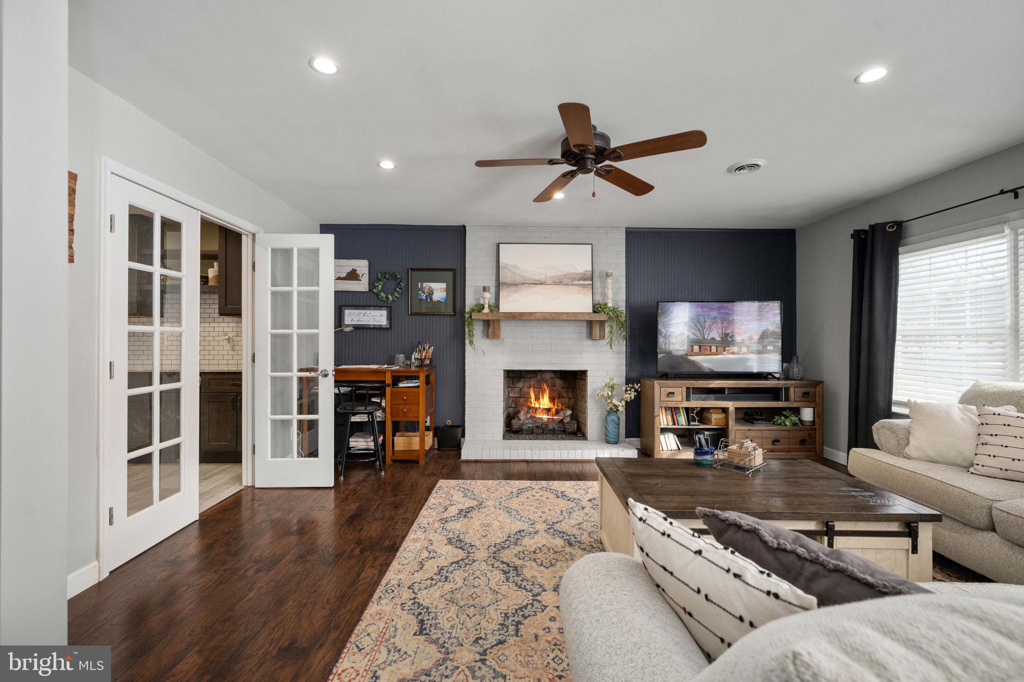 THE MEADOWS - Residential