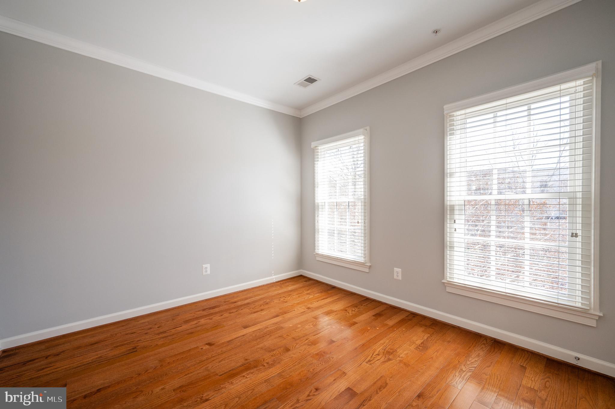 CHATHAM SQUARE - Residential