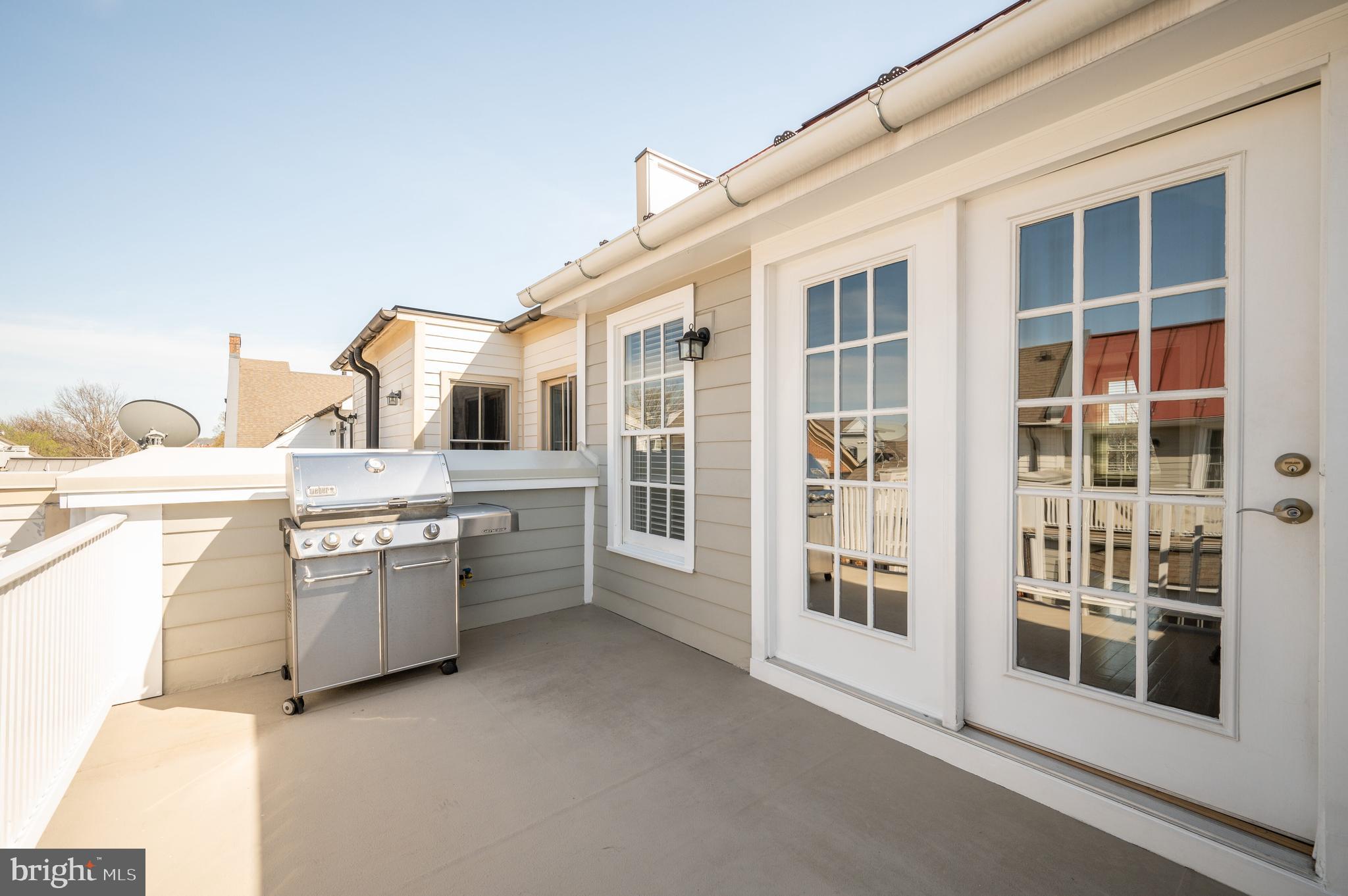 CHATHAM SQUARE - Residential