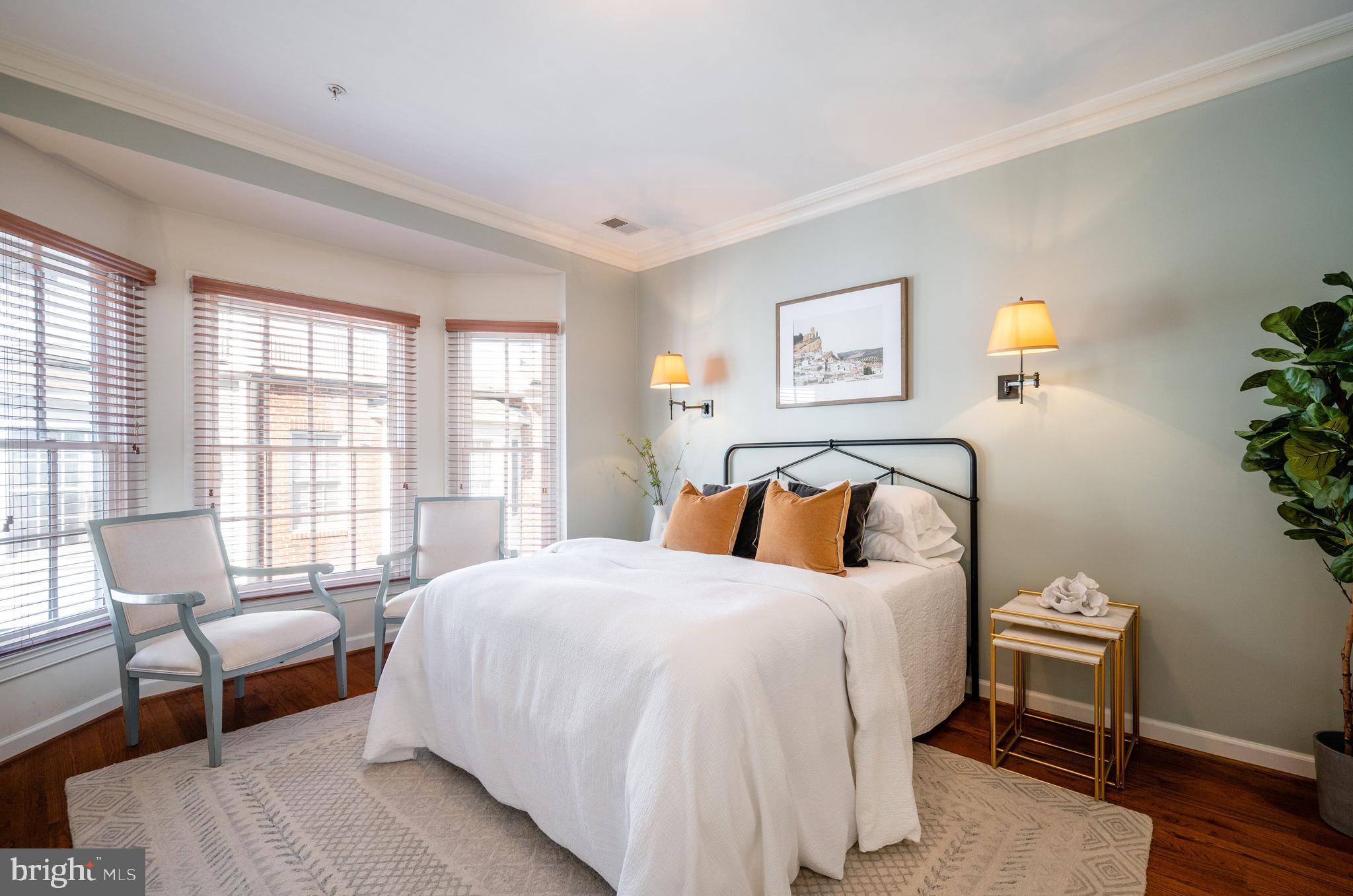 CHATHAM SQUARE - Residential