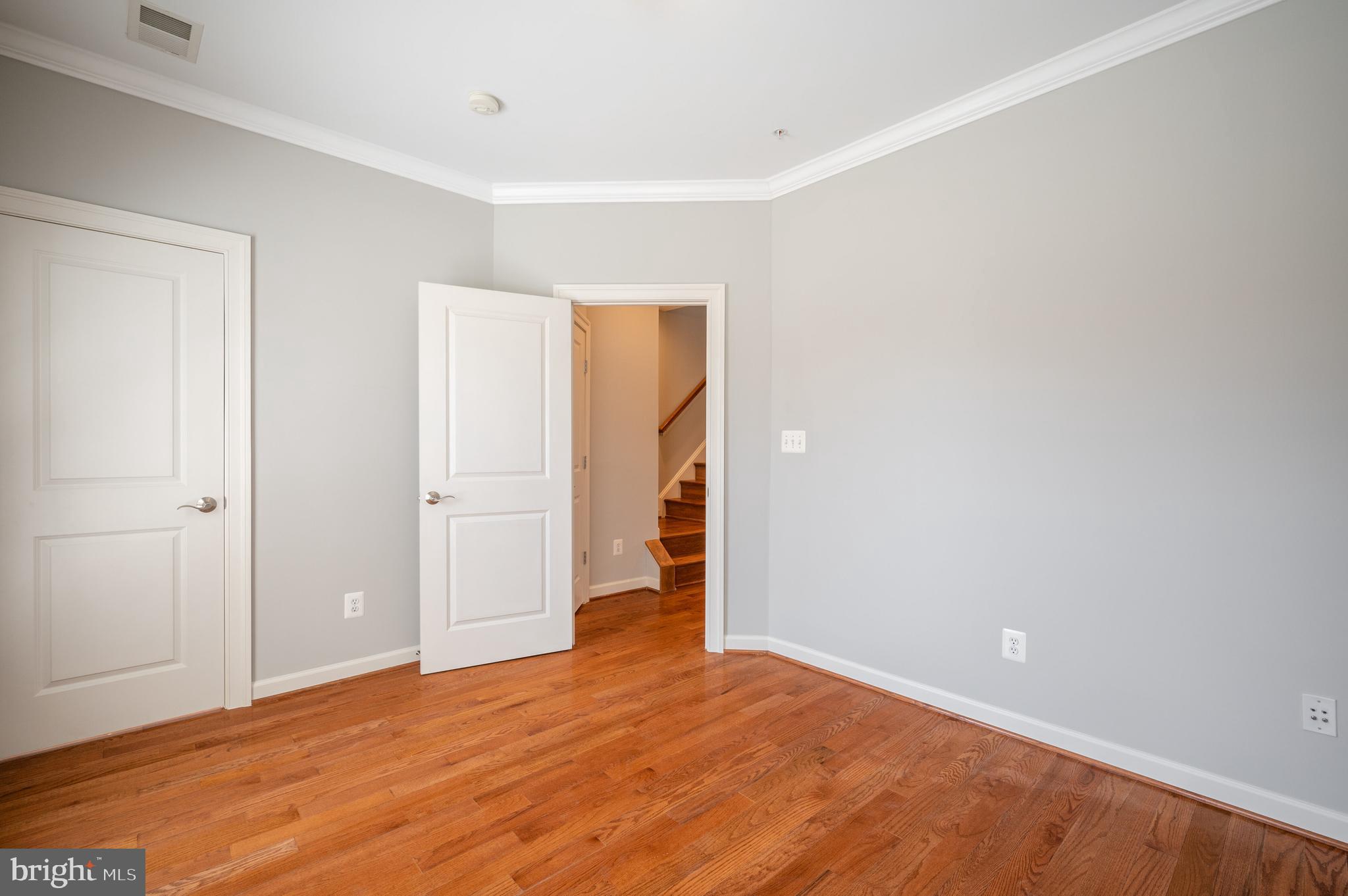 CHATHAM SQUARE - Residential