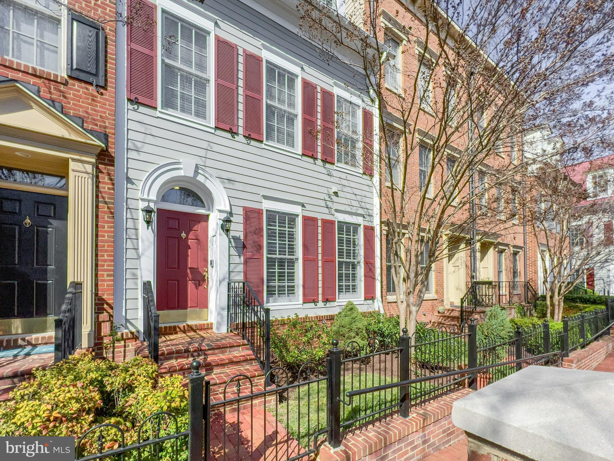 CHATHAM SQUARE - Residential