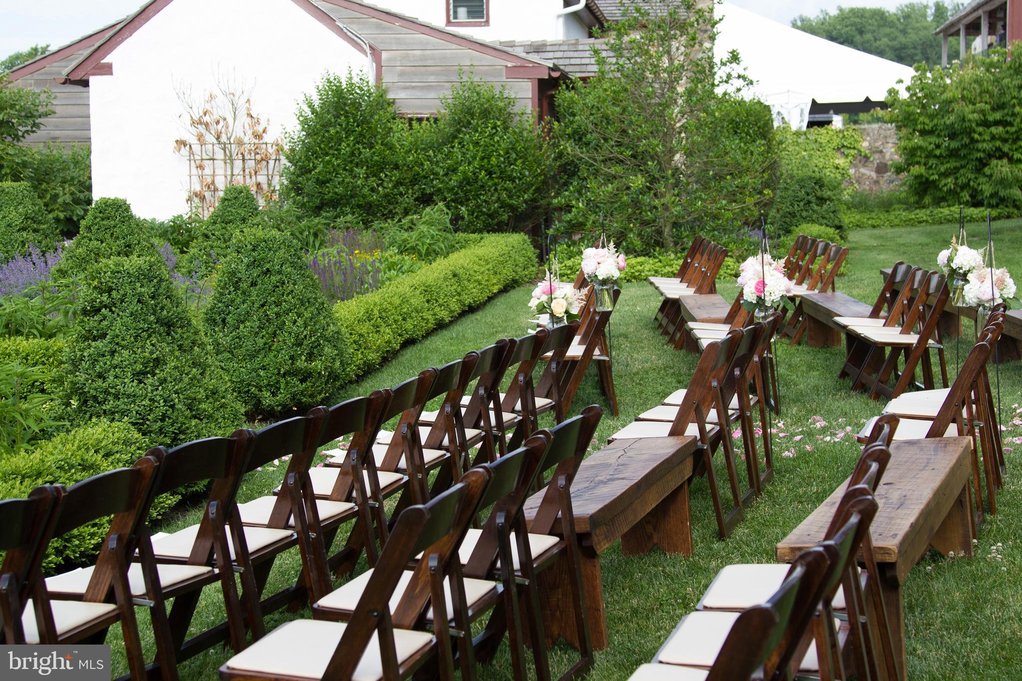 CONESTOGA STATION - Farm