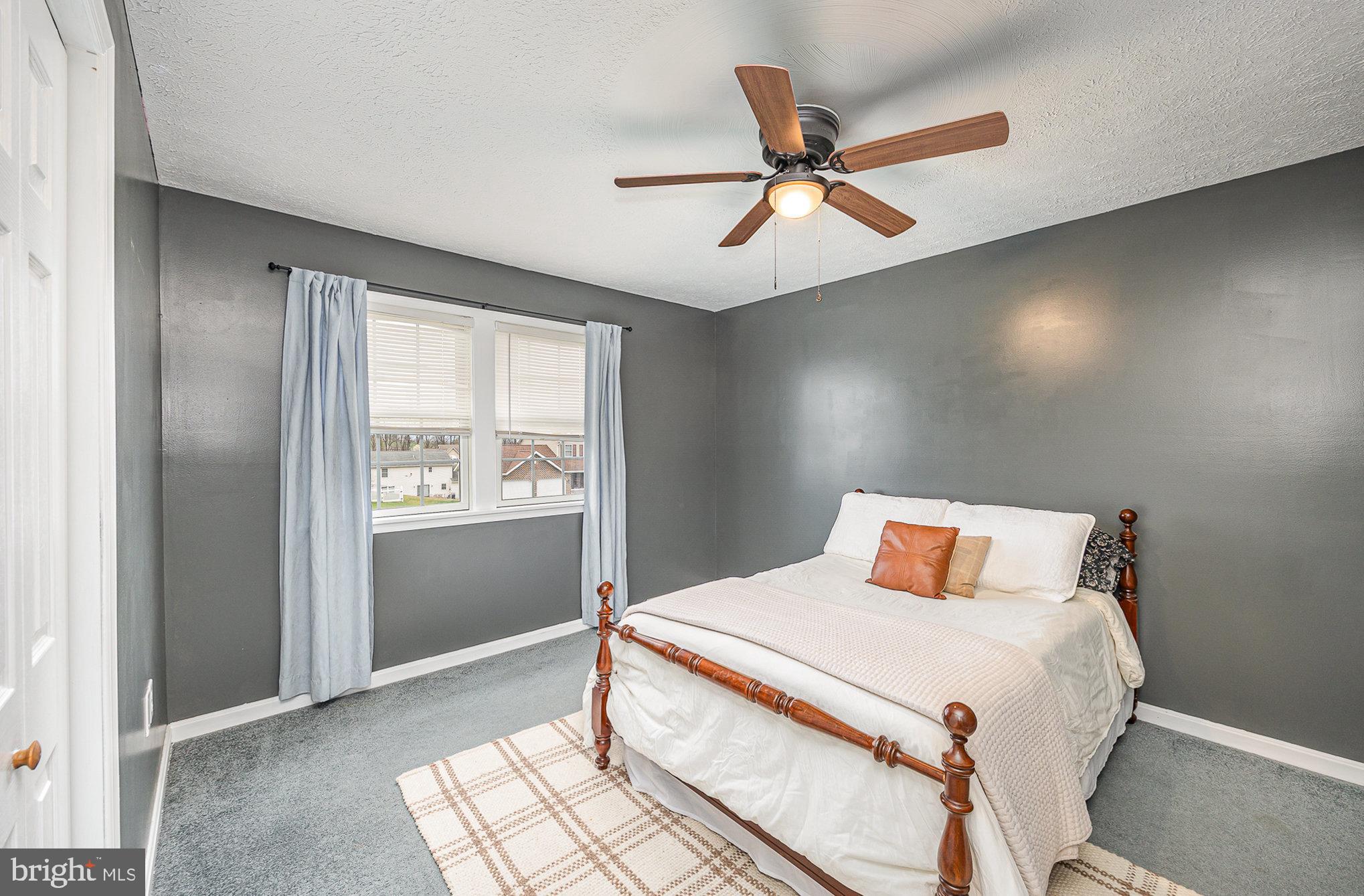 RINE ESTATES - Residential