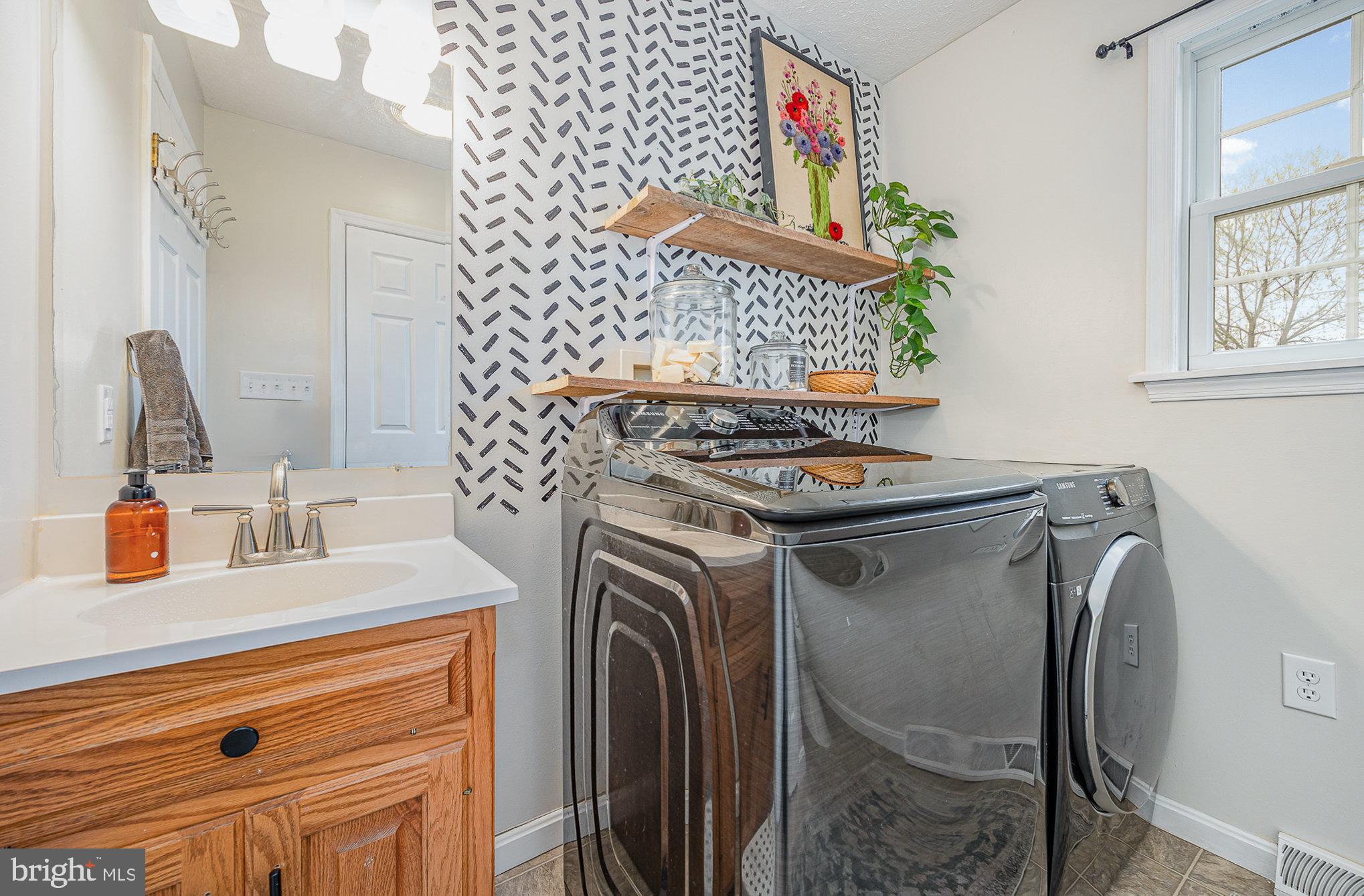 RINE ESTATES - Residential