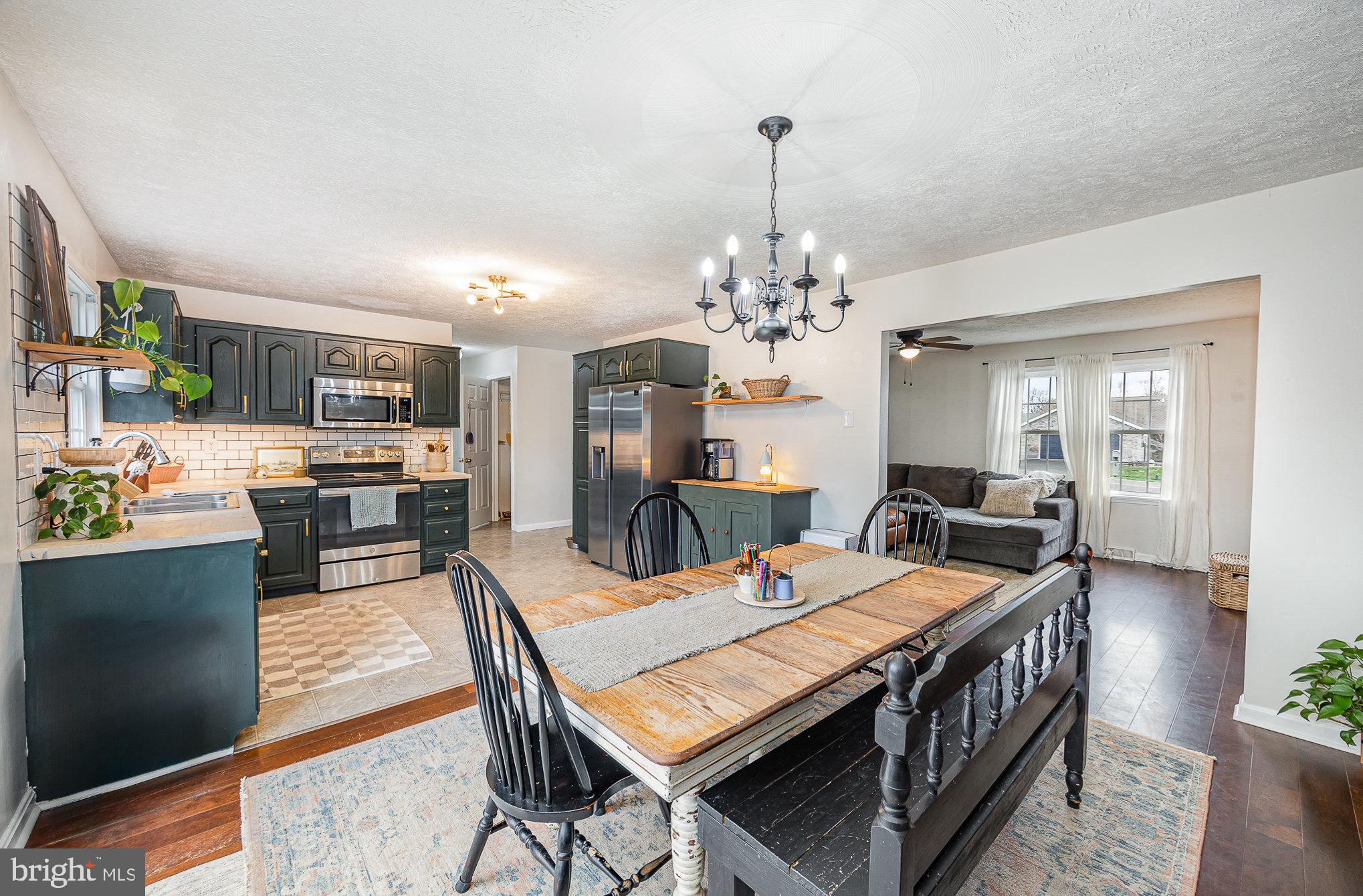 RINE ESTATES - Residential