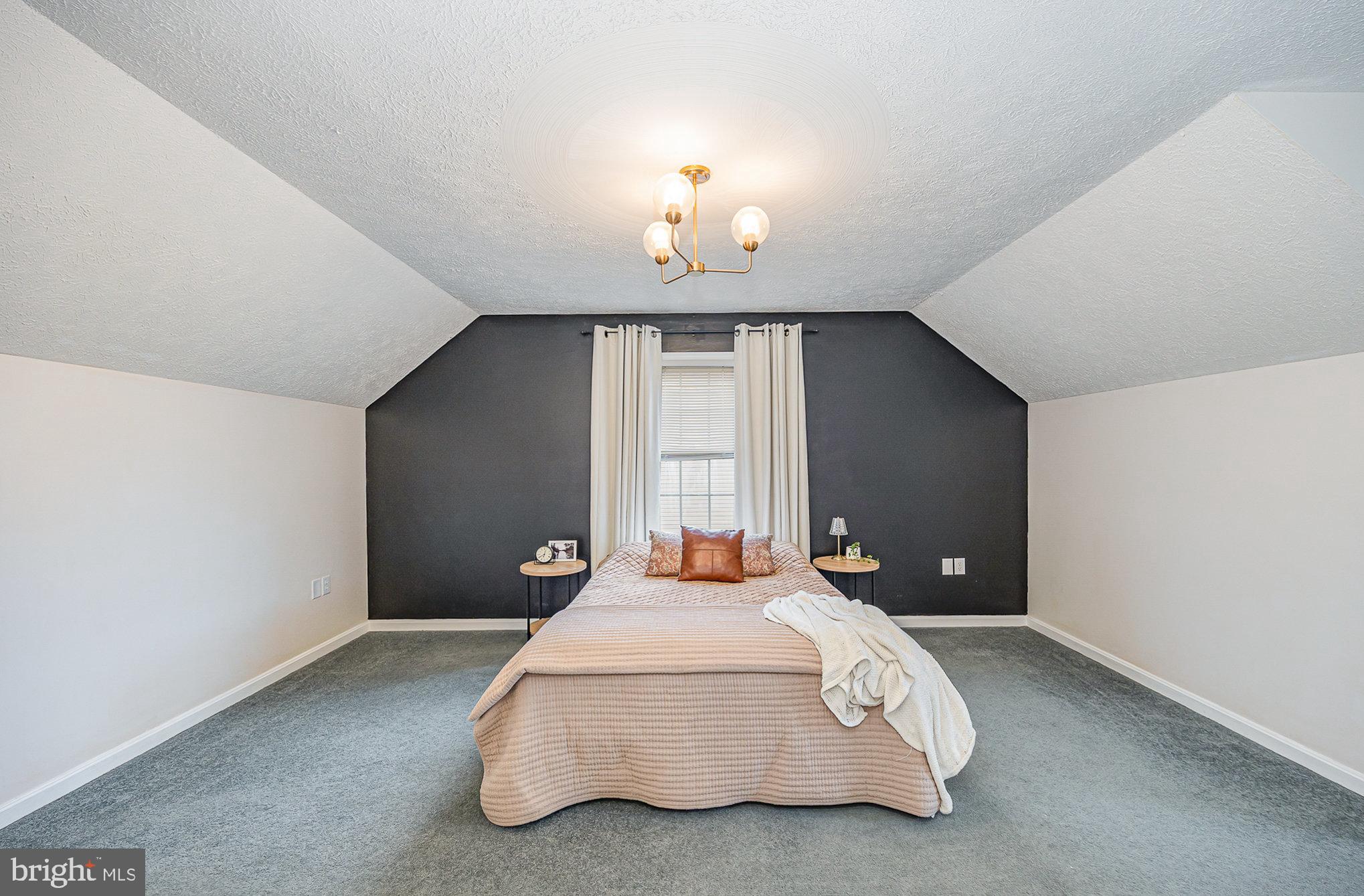 RINE ESTATES - Residential