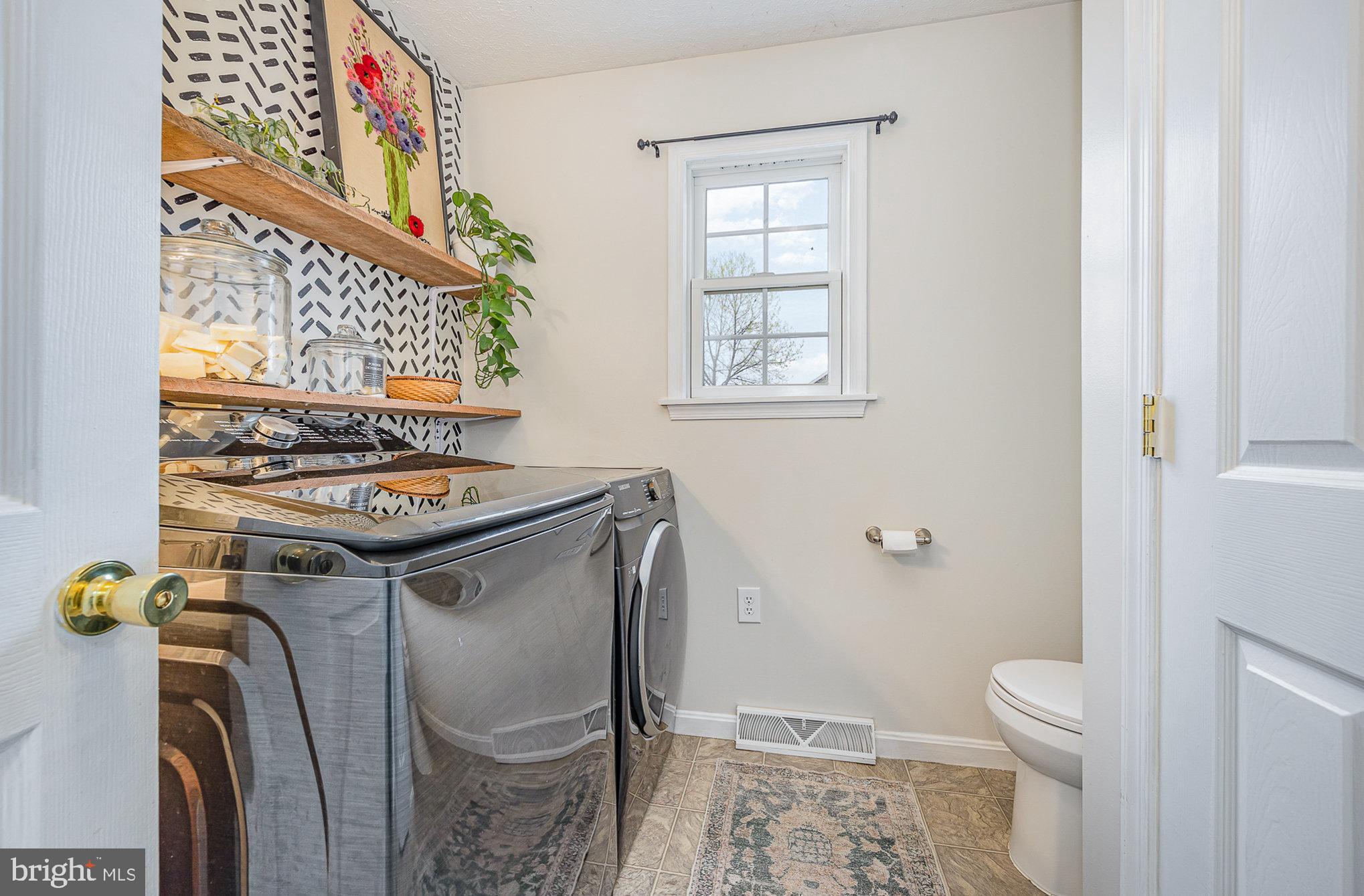 RINE ESTATES - Residential