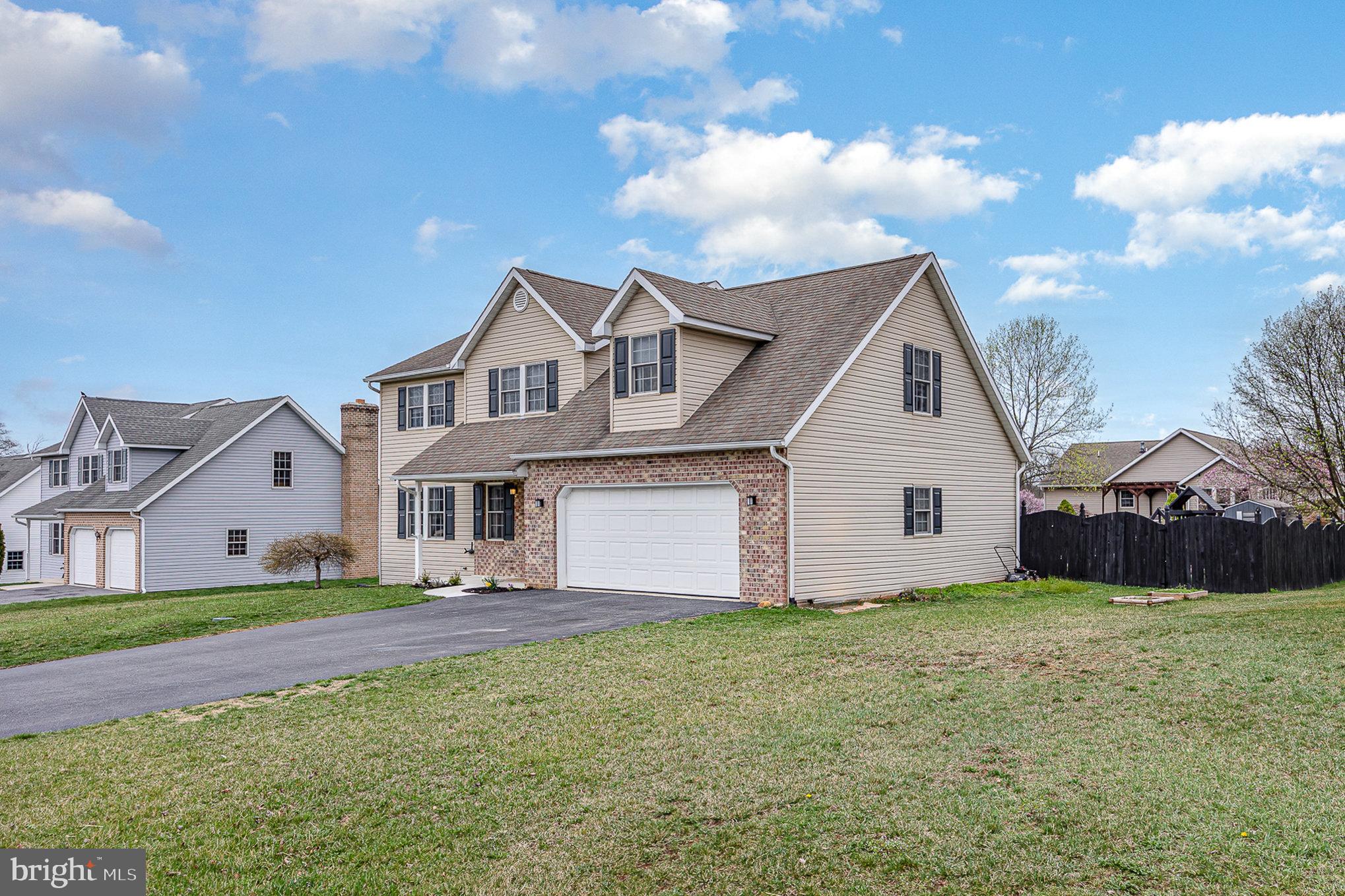 RINE ESTATES - Residential