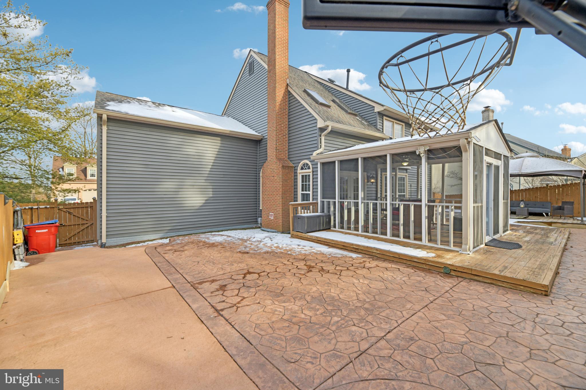 CONNEMARA WOODS - Residential