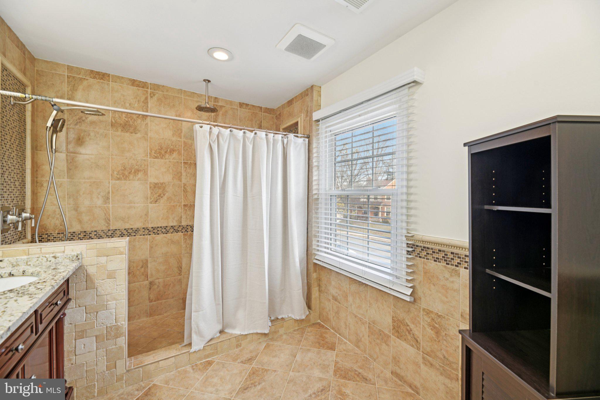 CONNEMARA WOODS - Residential