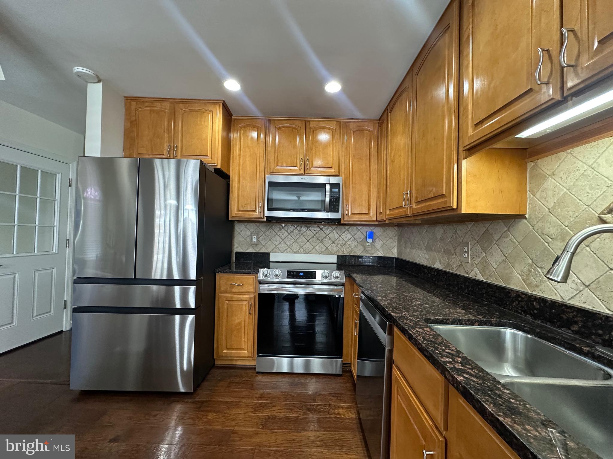 CONNEMARA WOODS - Residential