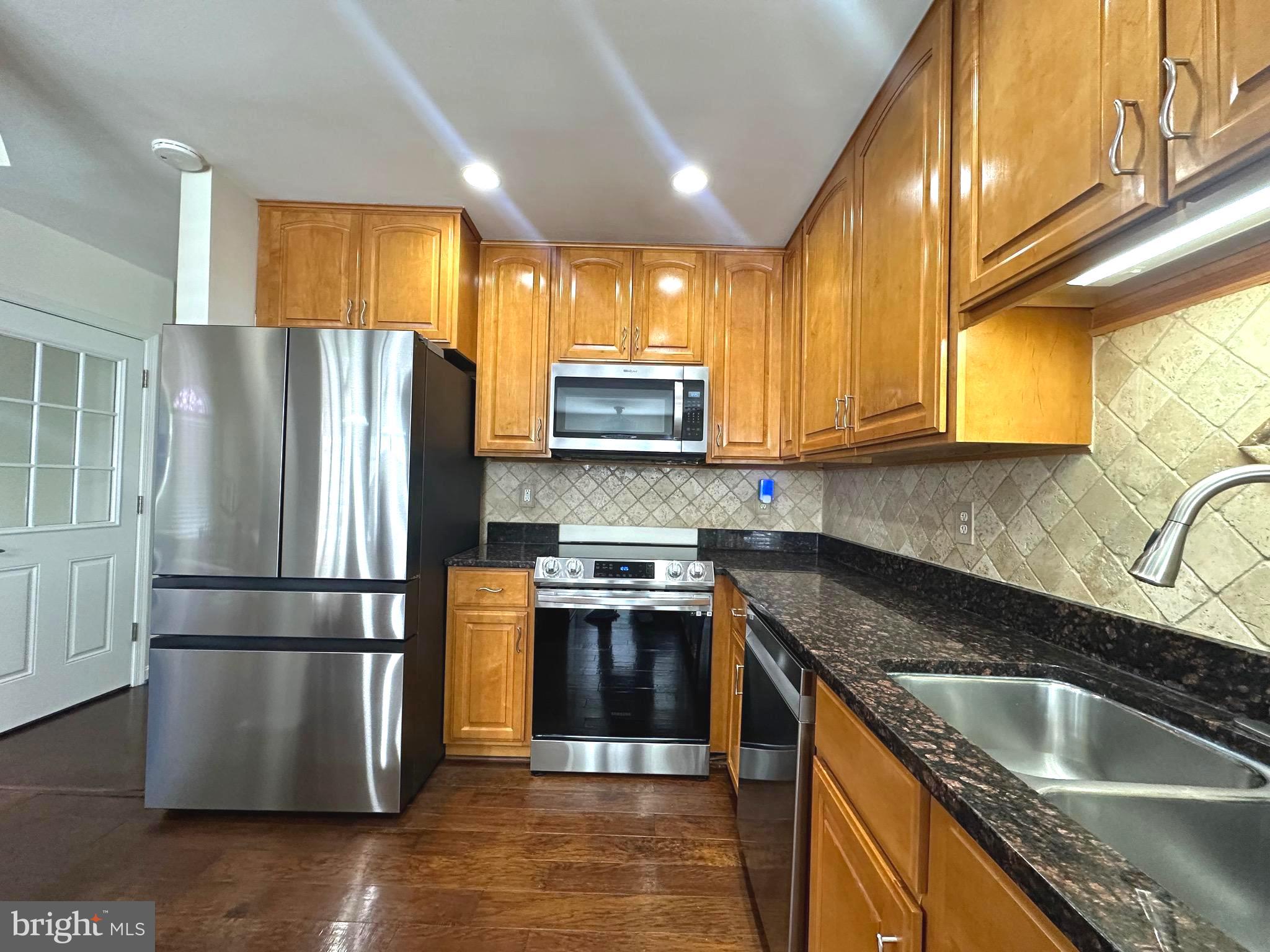 CONNEMARA WOODS - Residential