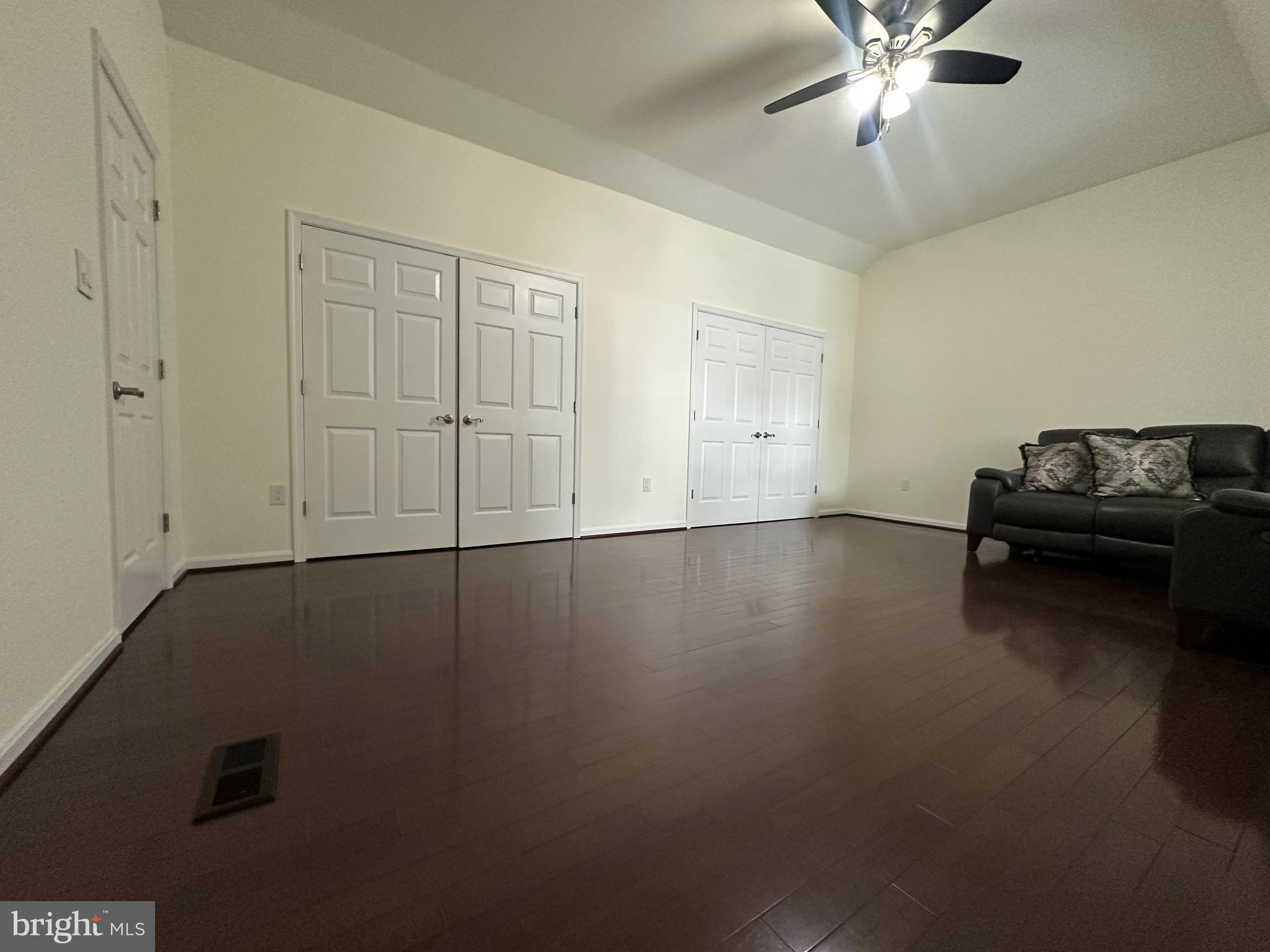 CONNEMARA WOODS - Residential