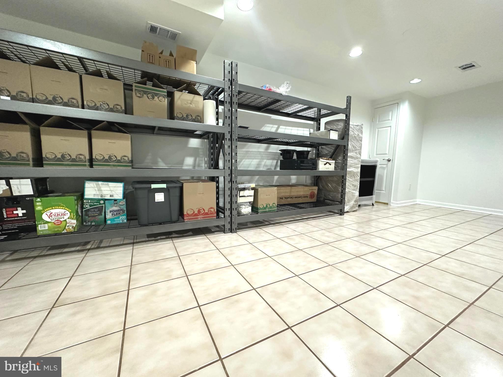 CONNEMARA WOODS - Residential