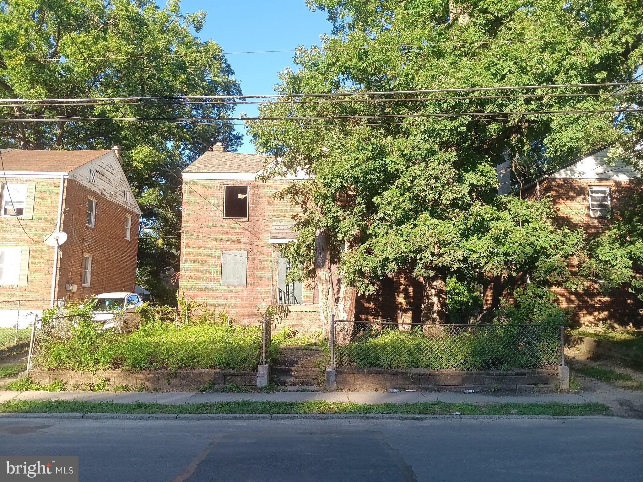 330 OAKLAND STREET