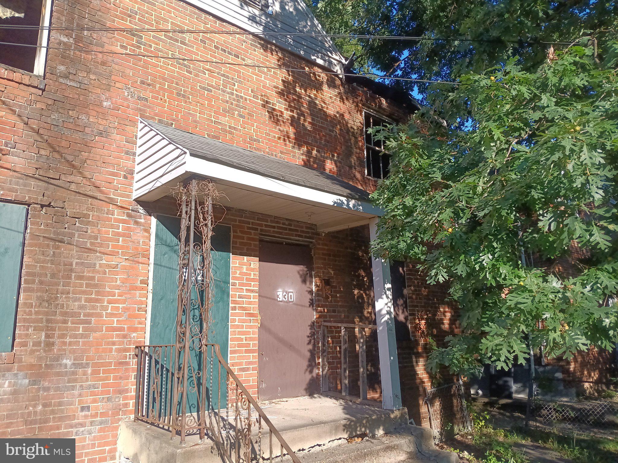330 OAKLAND STREET