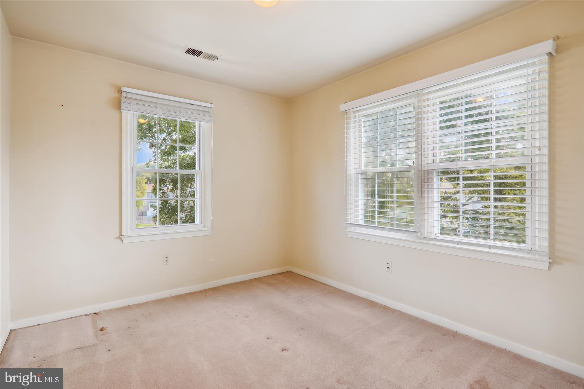 TOWNES OF KETTERING - Residential