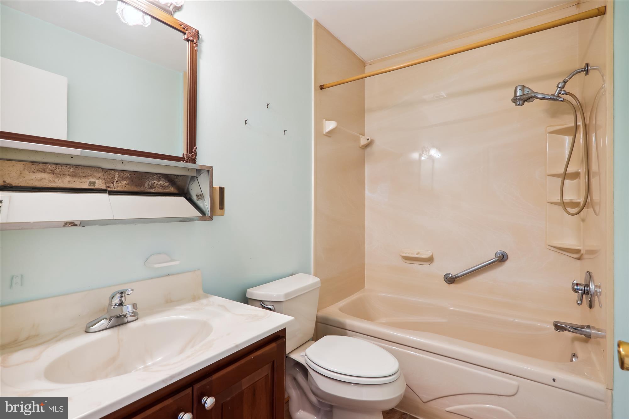 TOWNES OF KETTERING - Residential