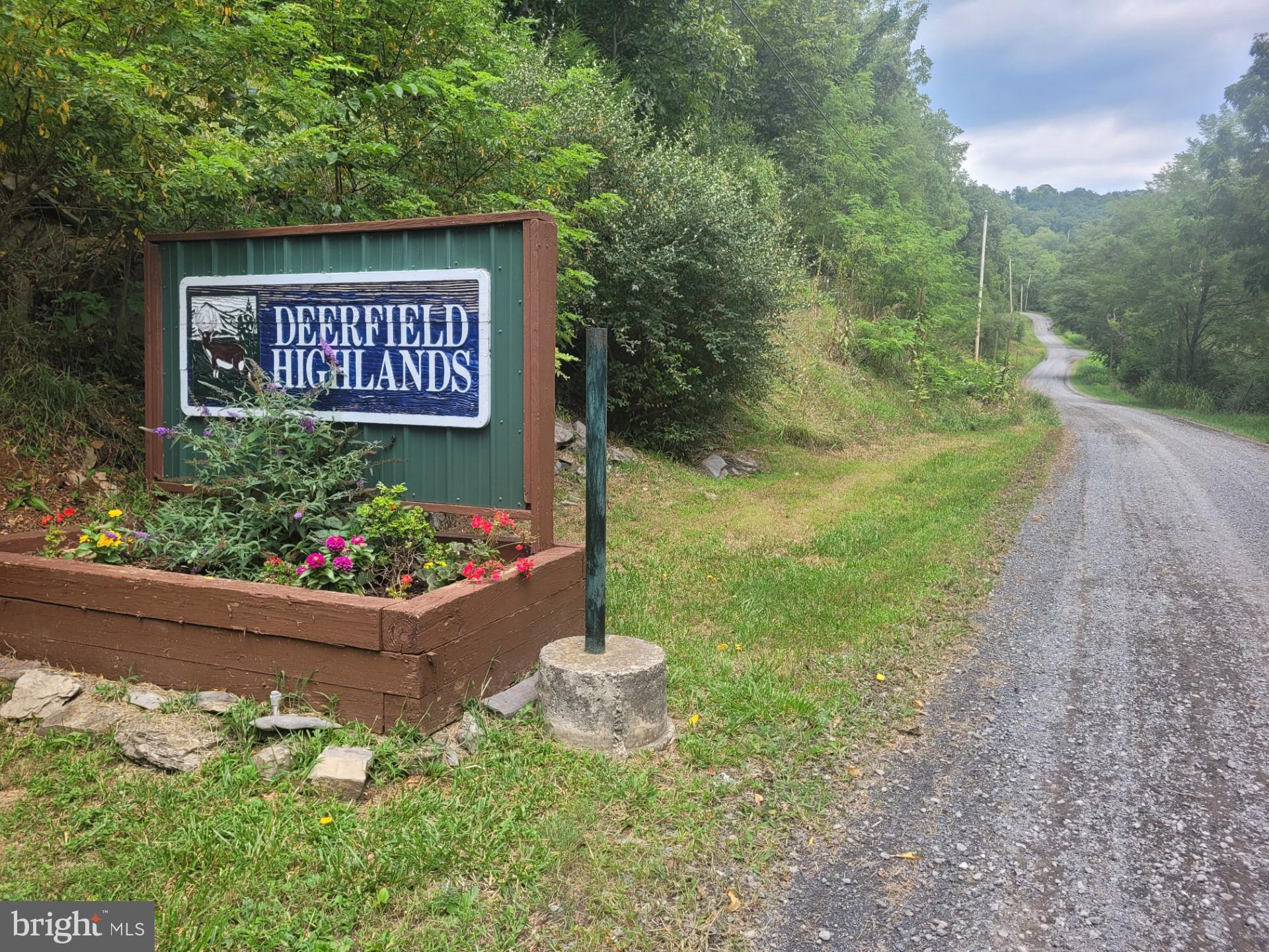 DEERFIELD HIGHLANDS - Land