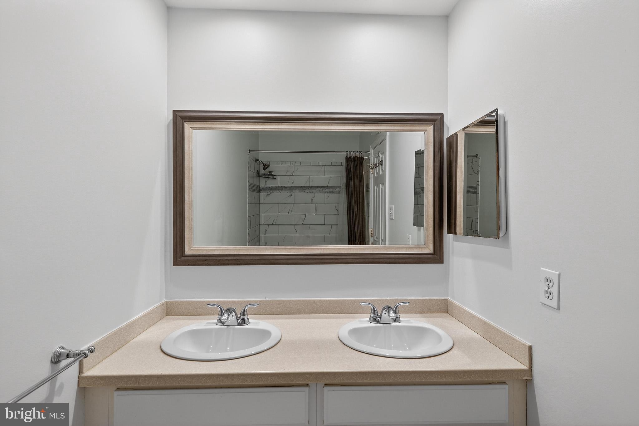 WAYSIDE - Residential