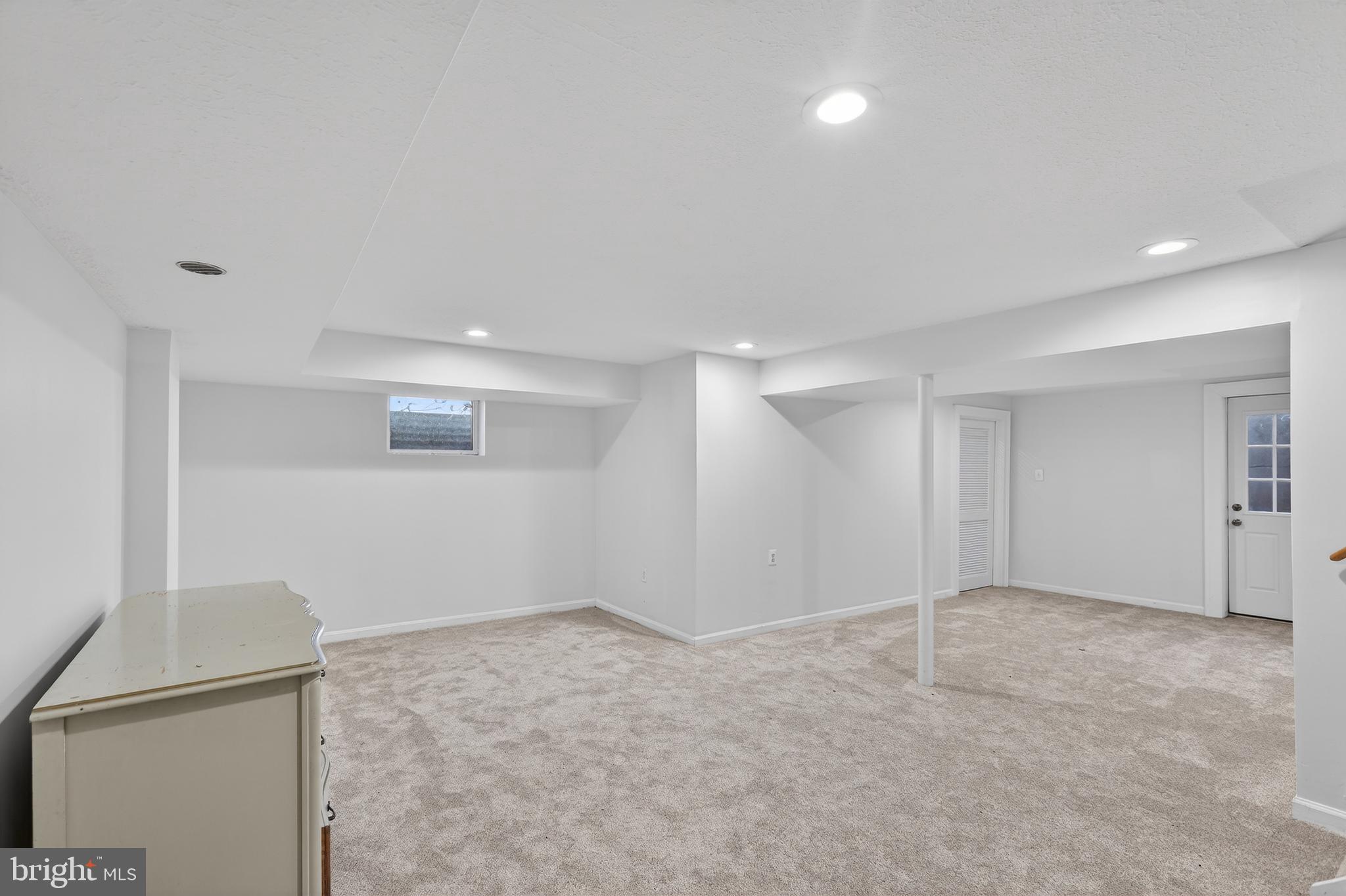 WAYSIDE - Residential