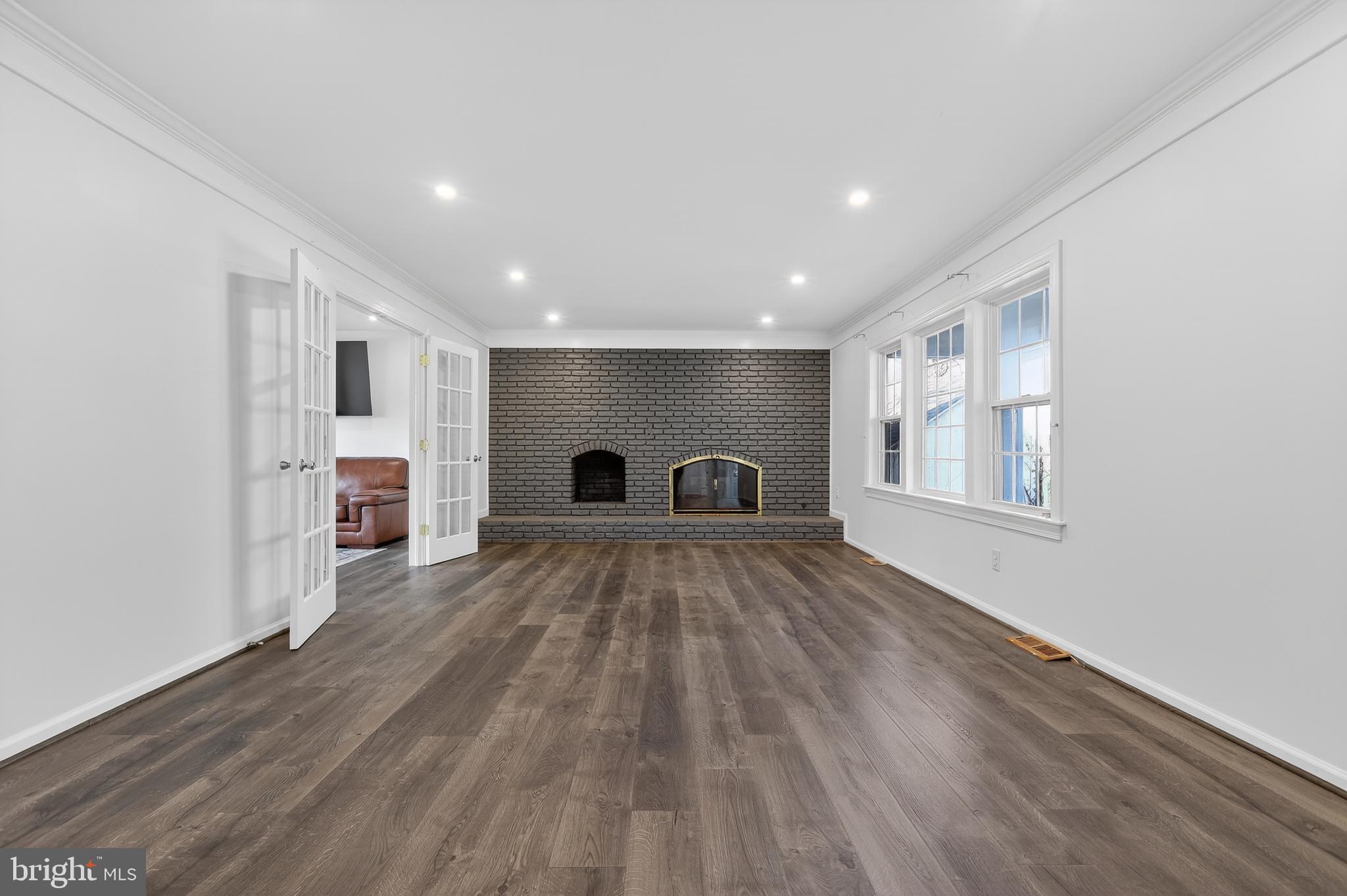 WAYSIDE - Residential