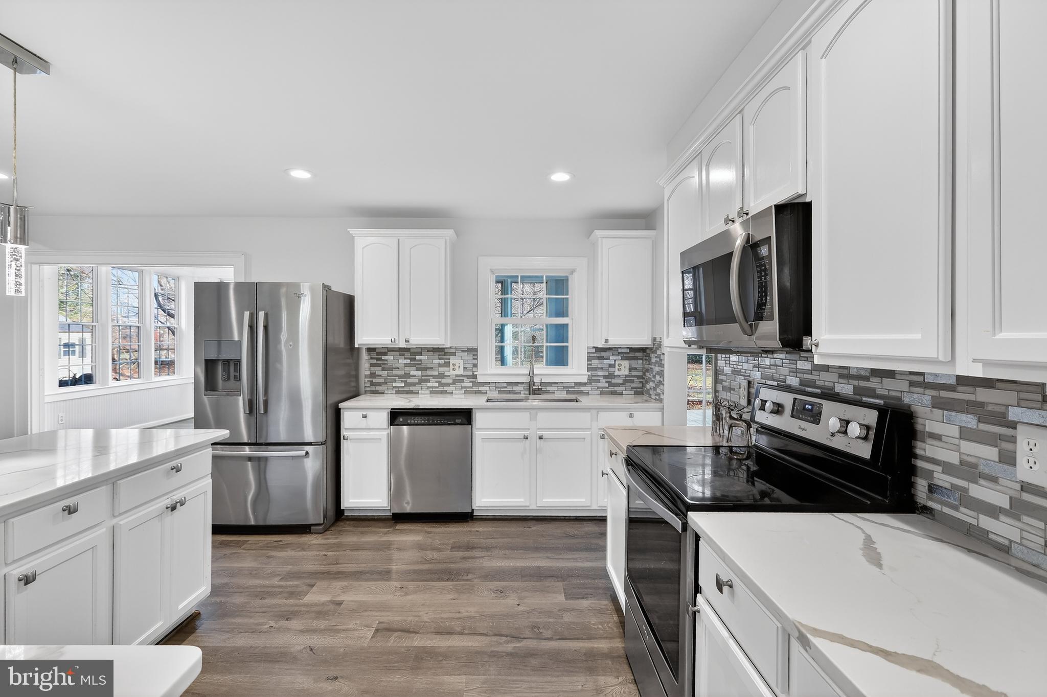 WAYSIDE - Residential