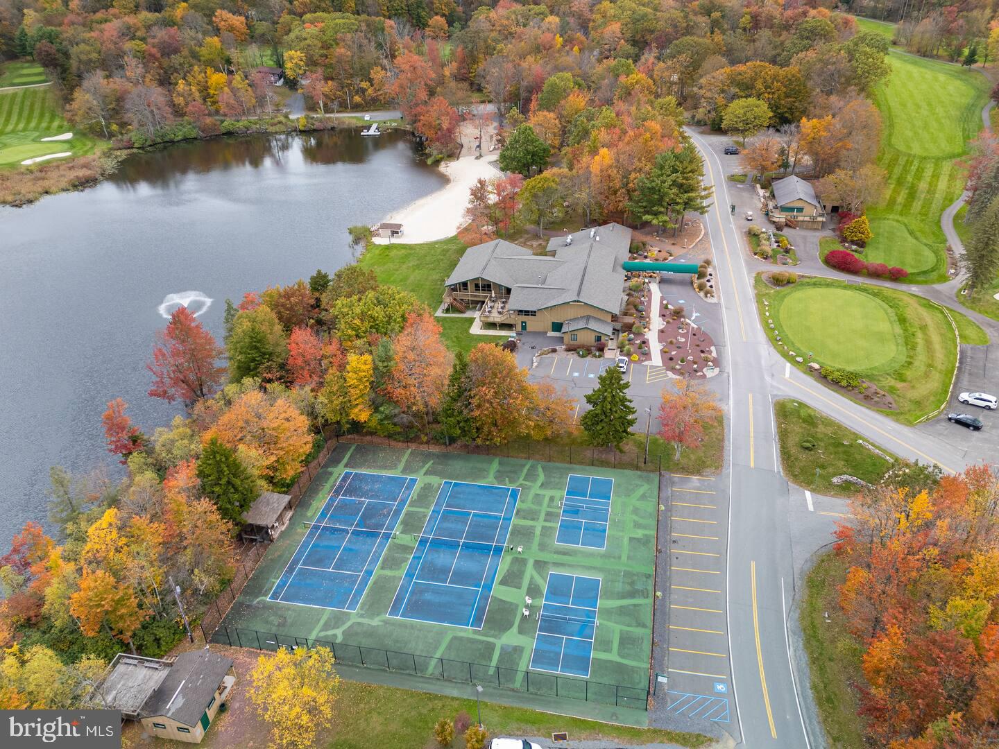 POCONO FARMS - Residential