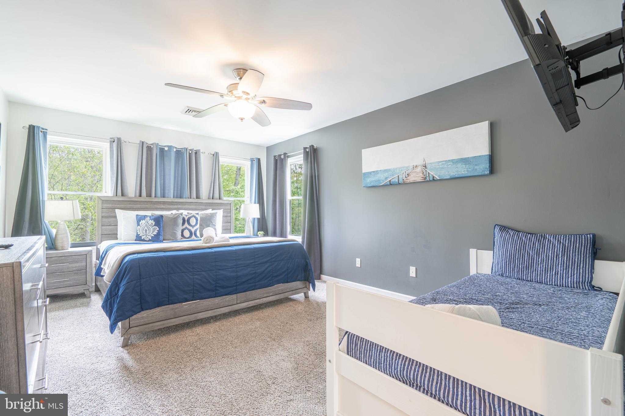 POCONO FARMS - Residential