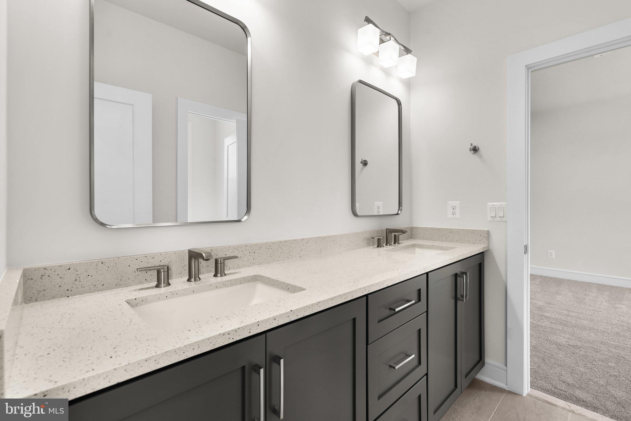 MEADOWBROOK - Residential