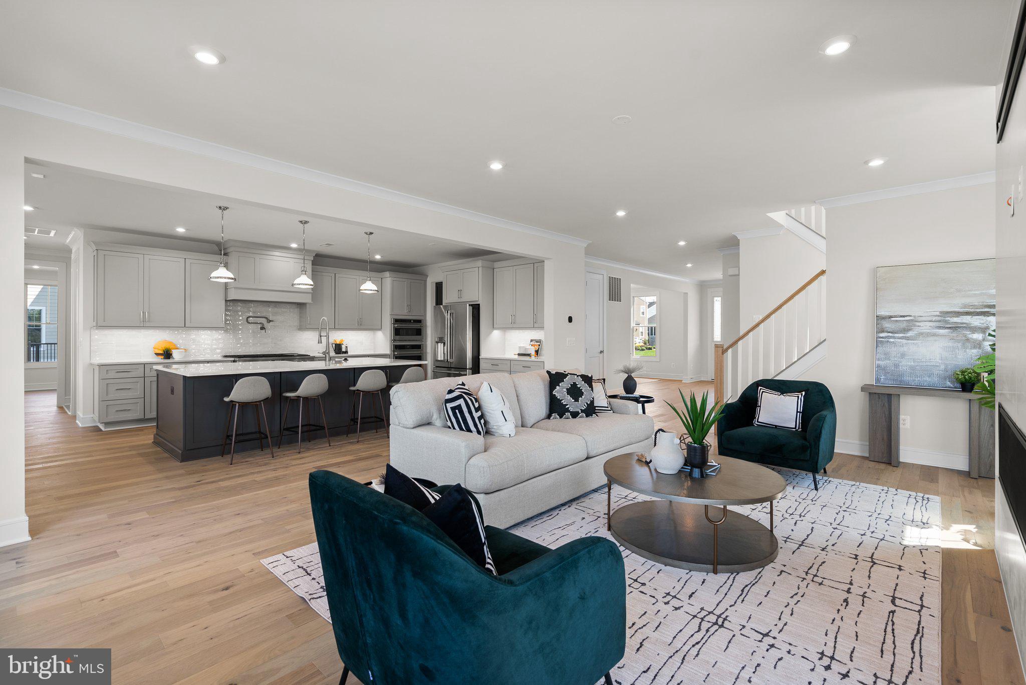 MEADOWBROOK - Residential