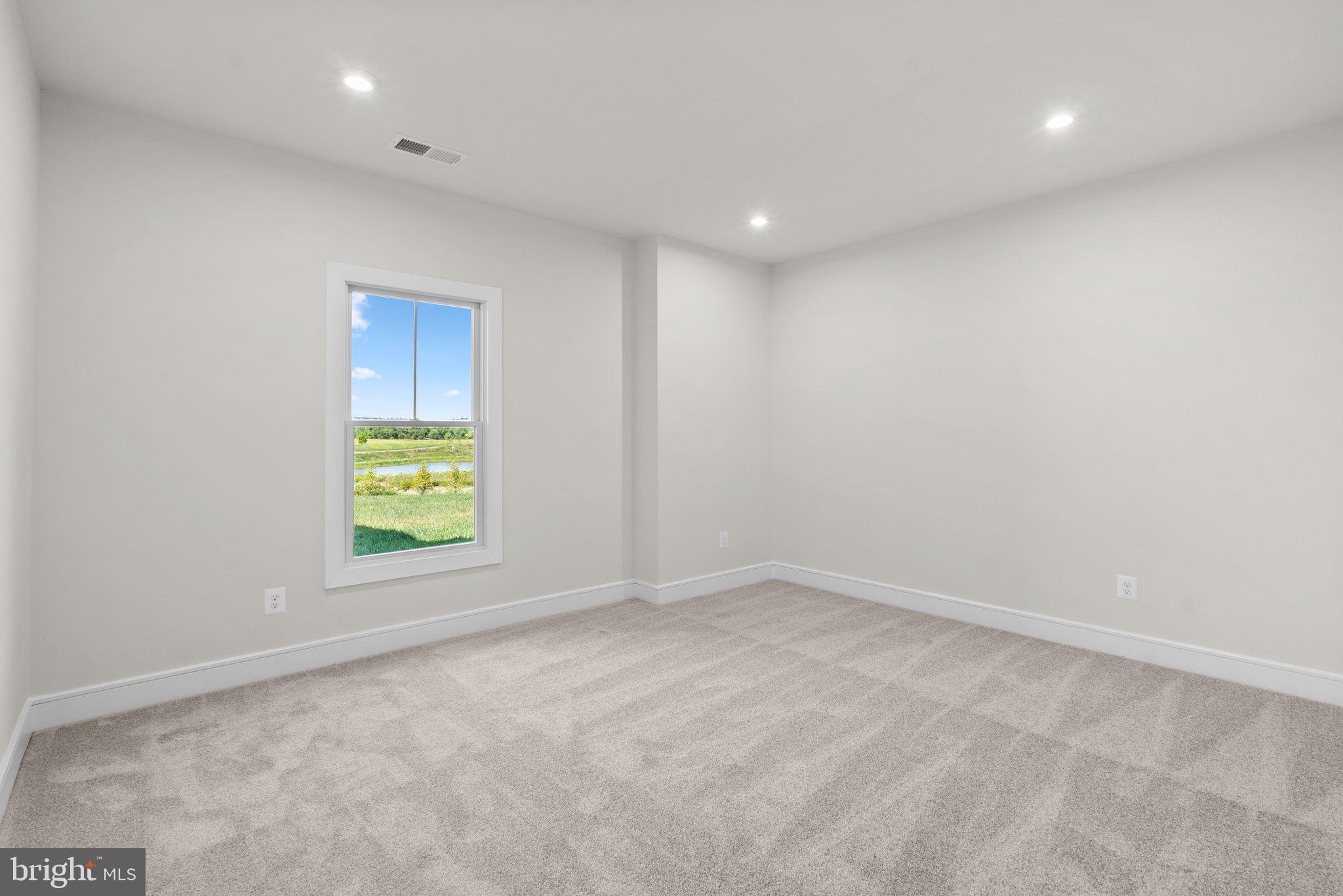 MEADOWBROOK - Residential