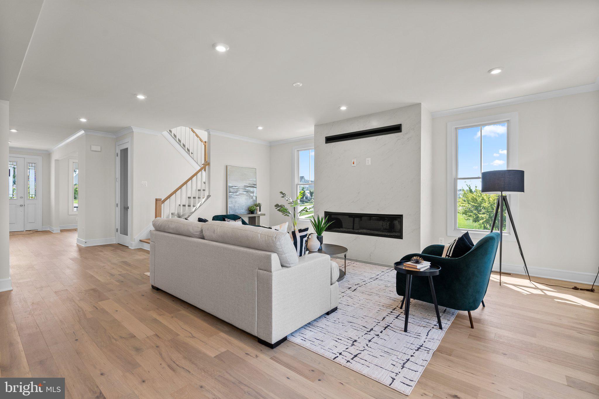 MEADOWBROOK - Residential