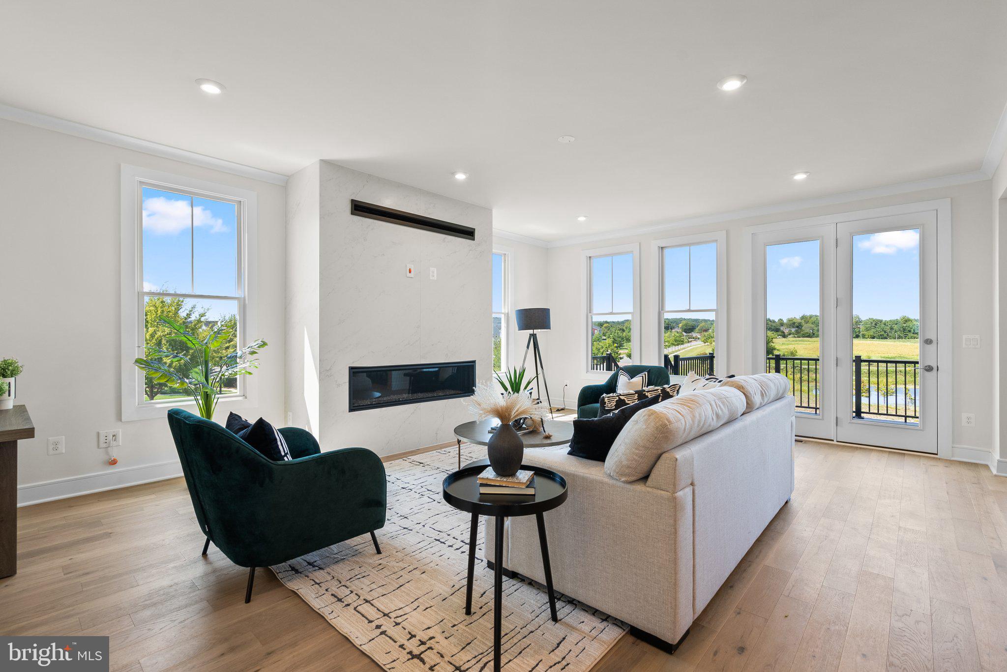 MEADOWBROOK - Residential