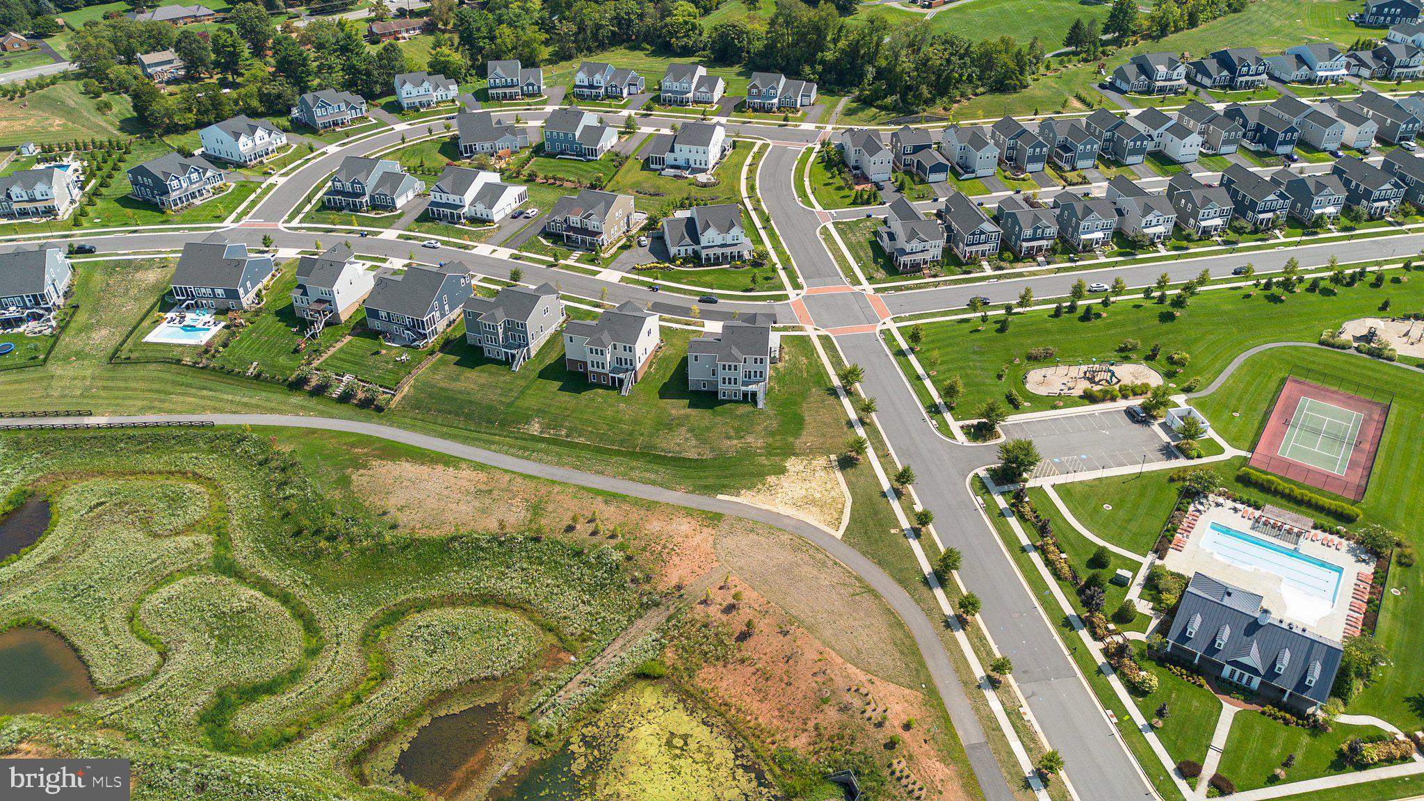 MEADOWBROOK - Residential