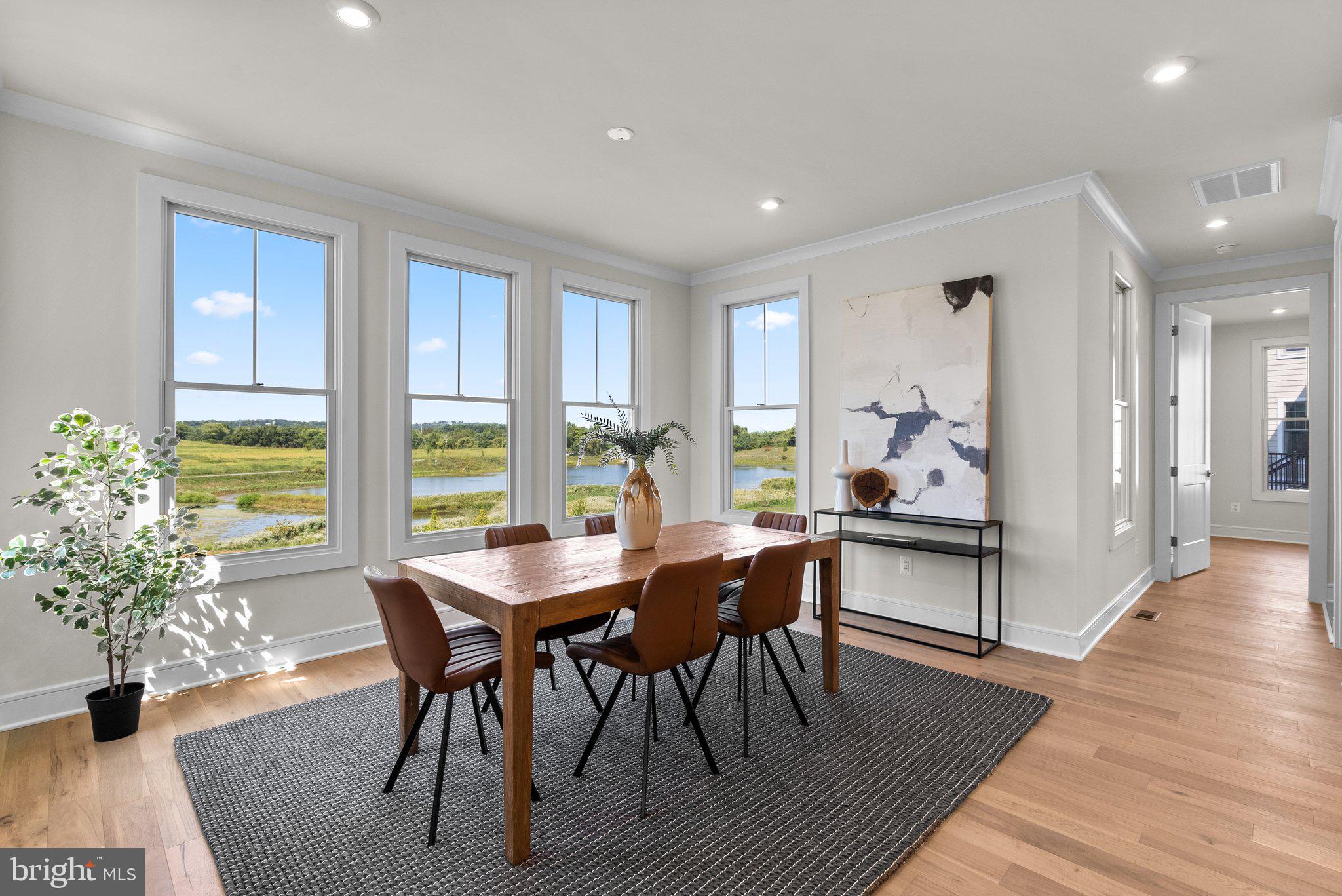 MEADOWBROOK - Residential