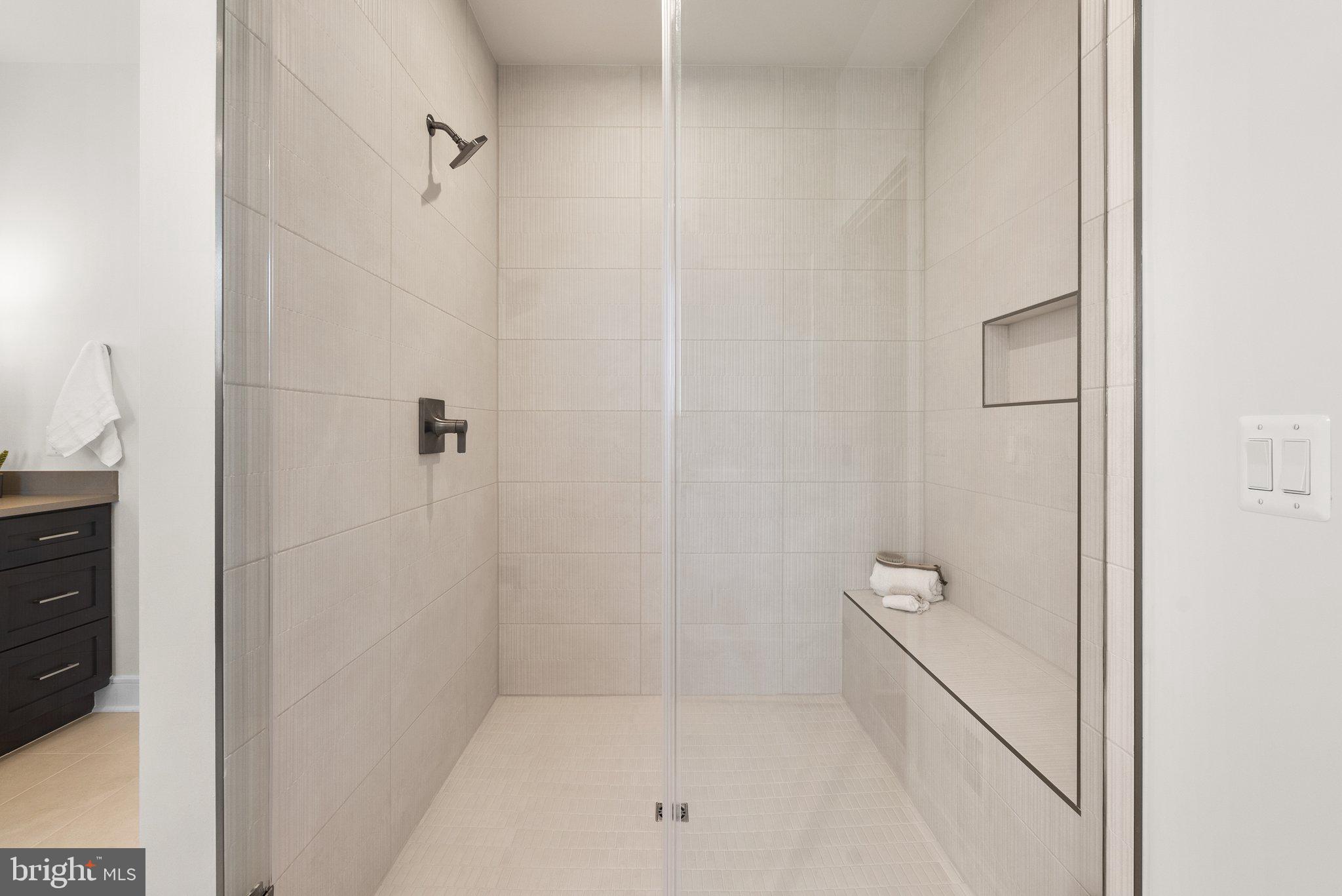 MEADOWBROOK - Residential