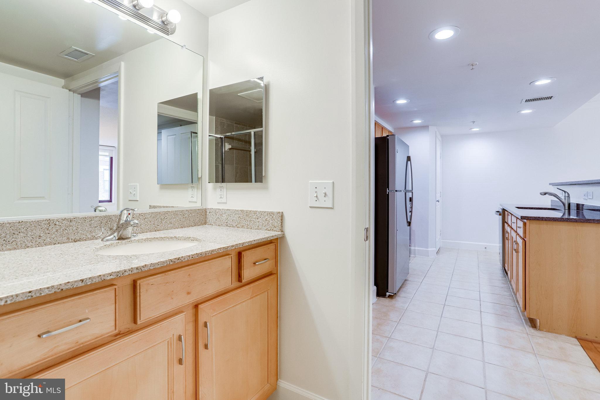 CLARENDON - Residential